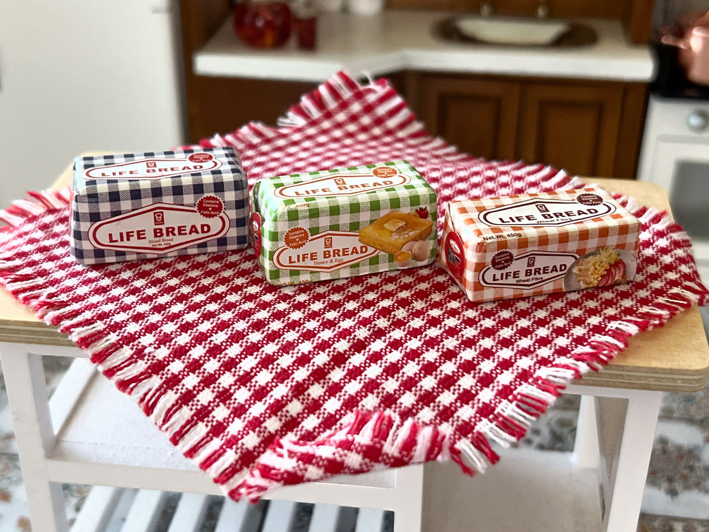 Dollhouse Miniature Sliced Bread 1 PC – 1:12 Scale Pretend Supermarket Food with Nutritional Label __etsy:6107606978