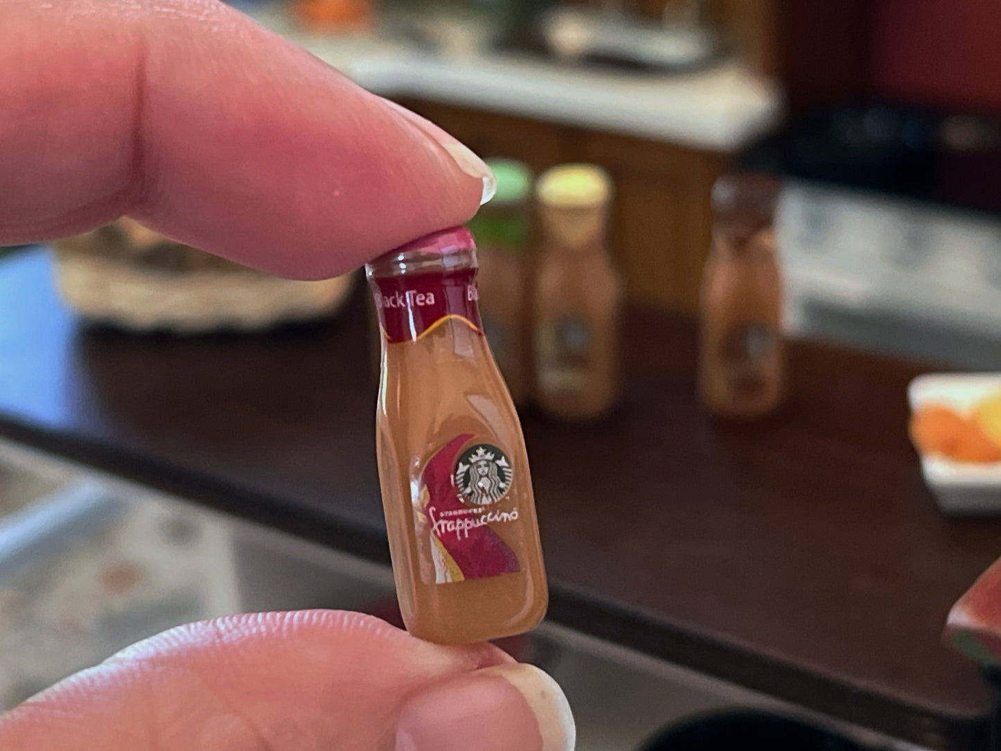 1:12 Scale Miniature Starbucks-Inspired Coffee Bottles – Set of 5