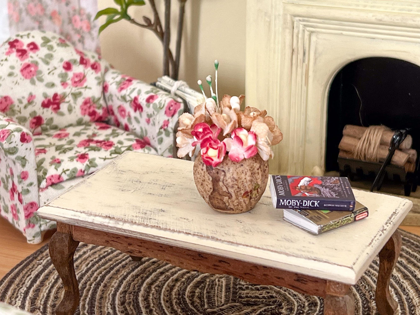 Miniature Ceramic Bunny Jar, 1:12 Scale – Dollhouse Decor with Paper Flowers __etsy:6865126558