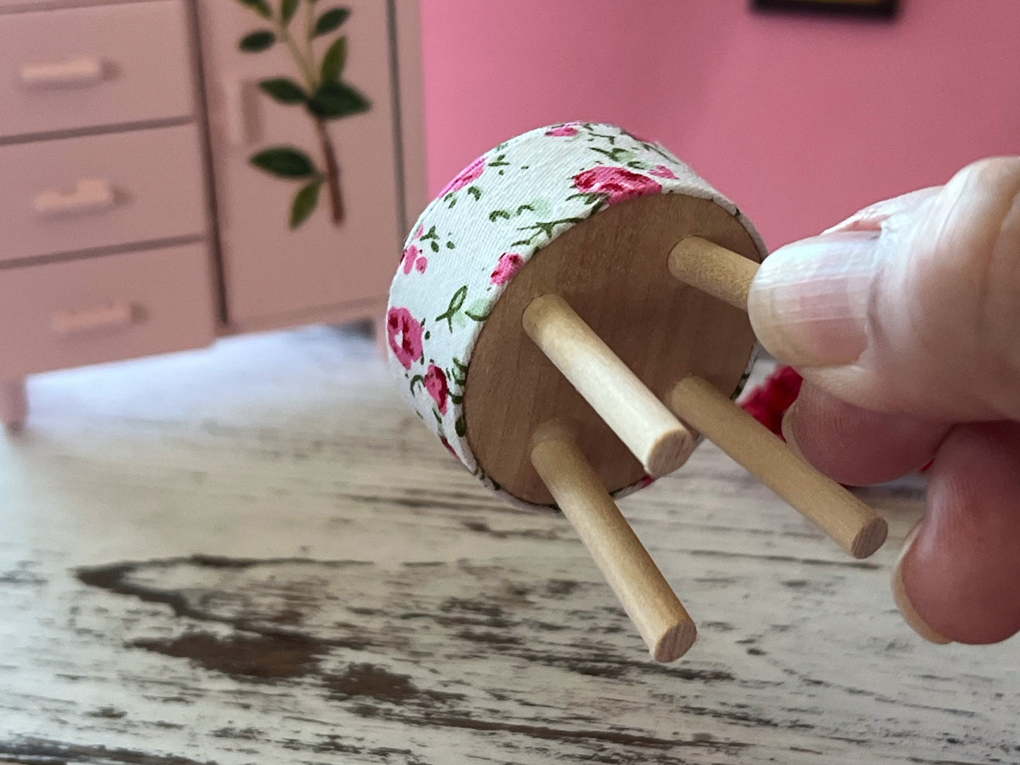Miniature Pink Floral Cushion Stool – 1:12 Scale – Dollhouse Bedroom or Living Room Decor __etsy:5478550729