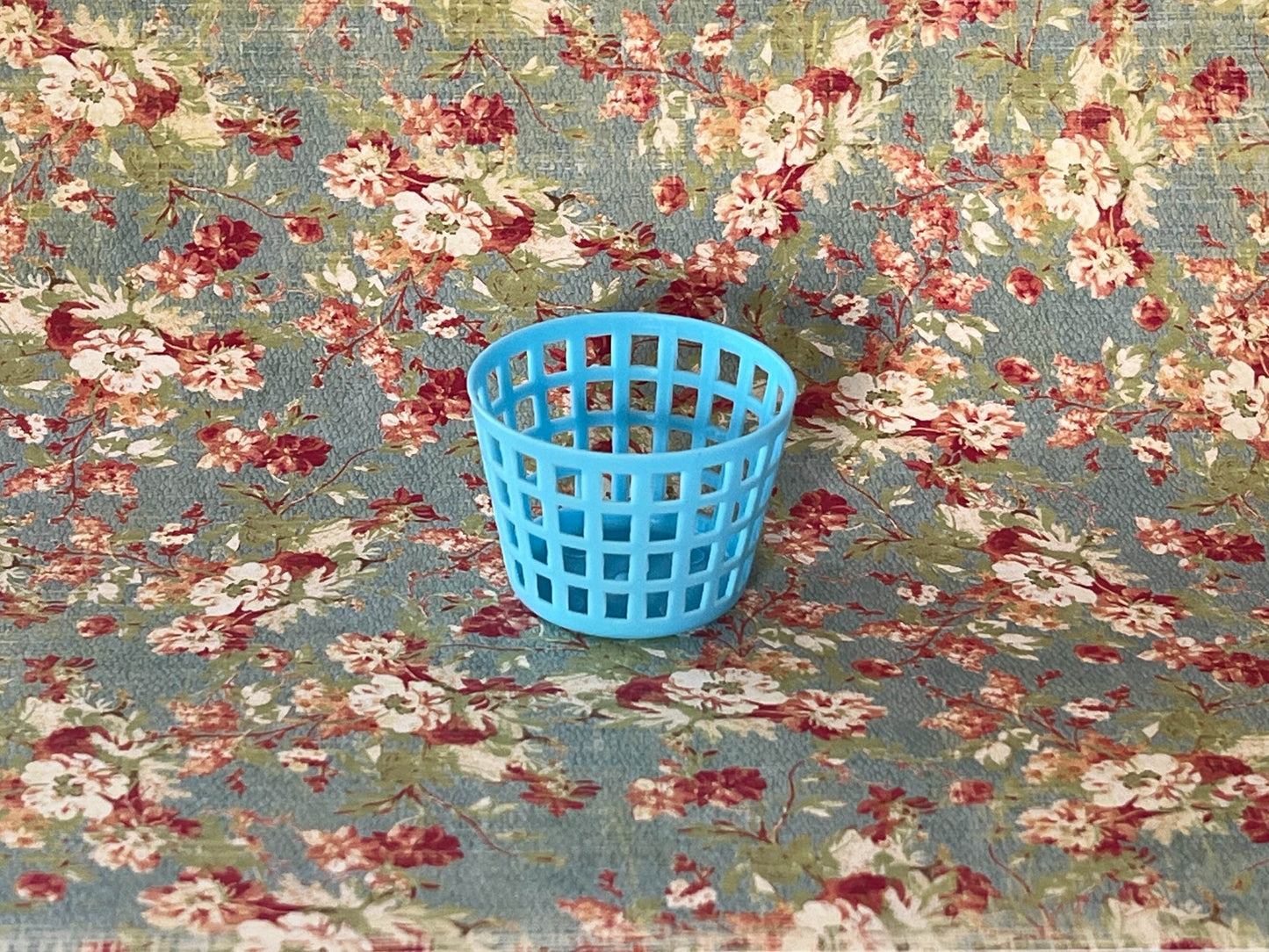 Miniature Plastic Laundry Basket 1:12 Scale – Dollhouse Storage, Blue, Brown, Beige, or Red __etsy:5540173160