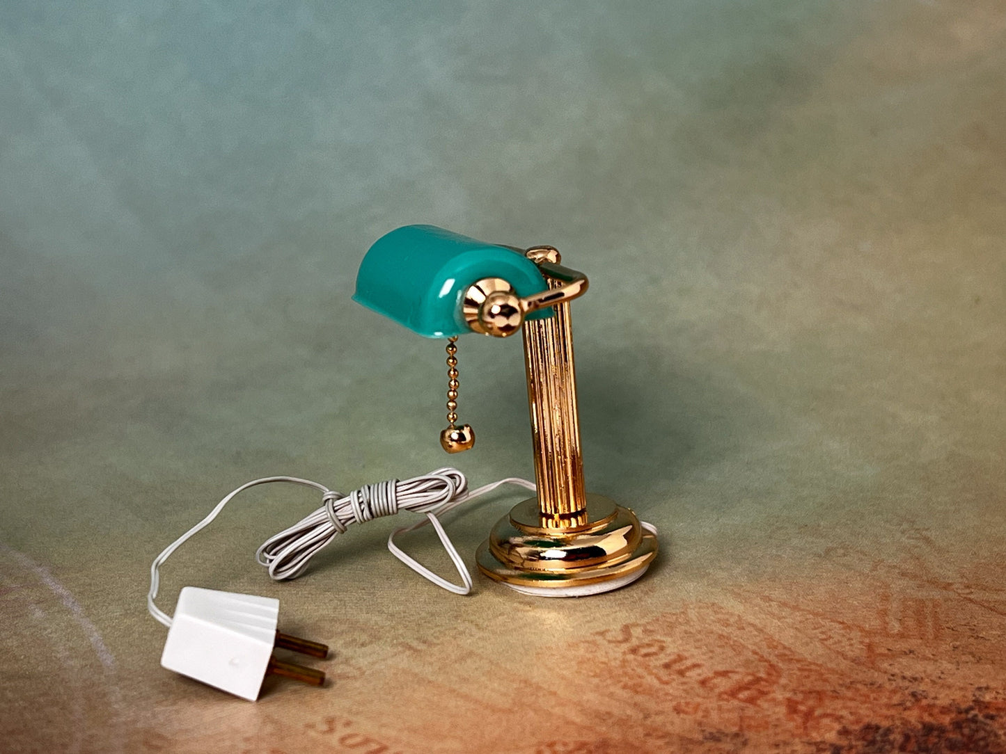 Miniature Retro Banker Desk Lamp 1:12 Scale – Working Dollhouse Office Light __etsy:5740634828