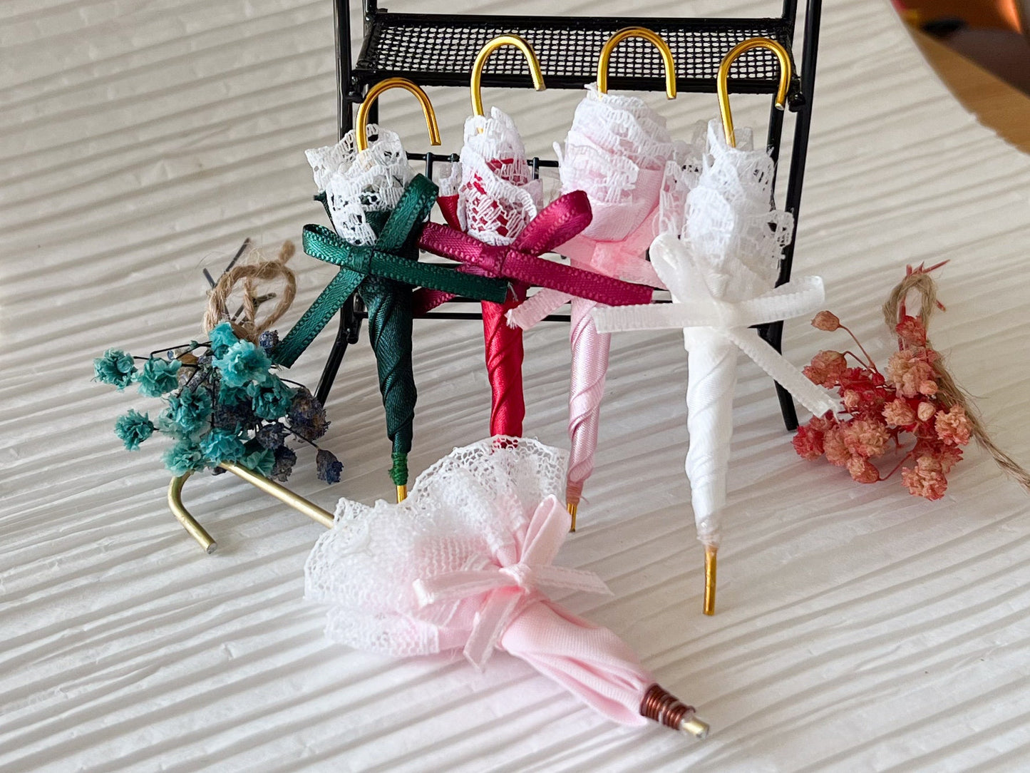 Miniature Victorian Parasol, 1:12 Scale, Dollhouse Umbrella __etsy:6076283579