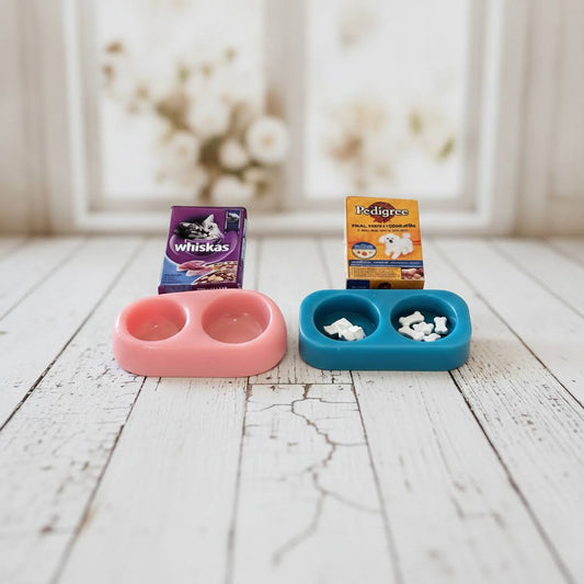 1:12 Scale Miniature Cat & Dog Food Set – Pet Bowls & Food Boxes for Dollhouses