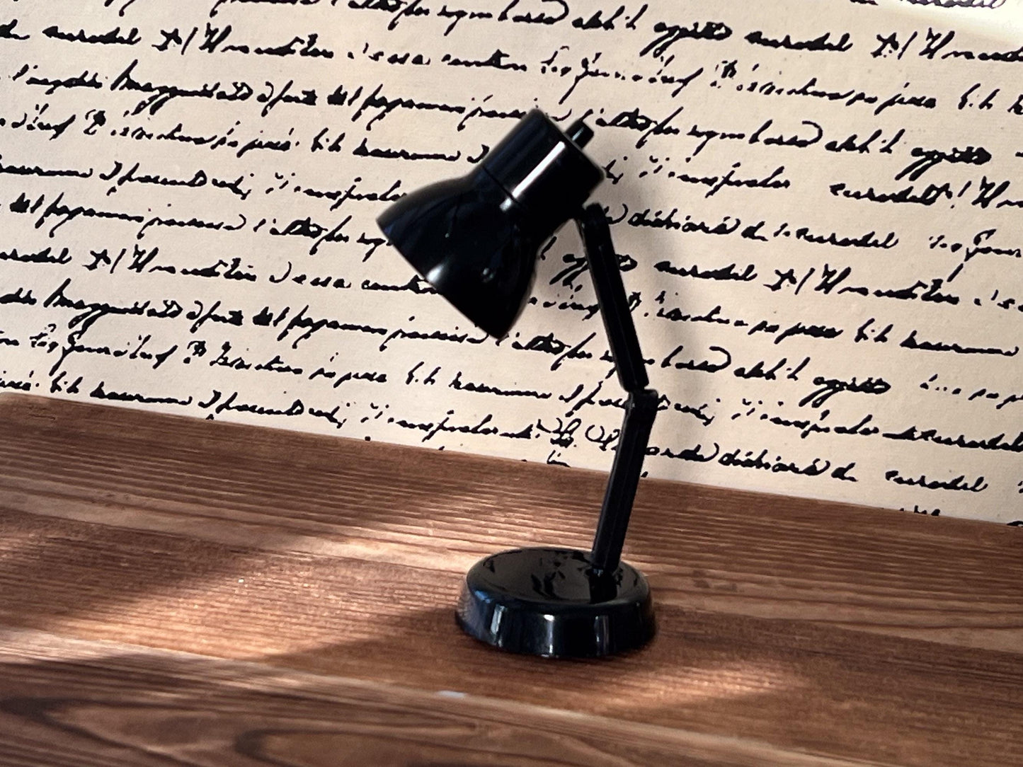 Dollhouse LED Table Lamp, 1:6 Scale Folding LED Plastic Reading Lamp __etsy:7665961454