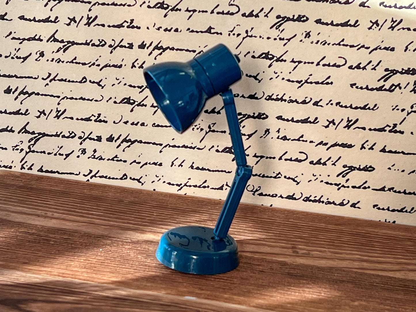 Dollhouse LED Table Lamp, 1:6 Scale Folding LED Plastic Reading Lamp __etsy:7713918769