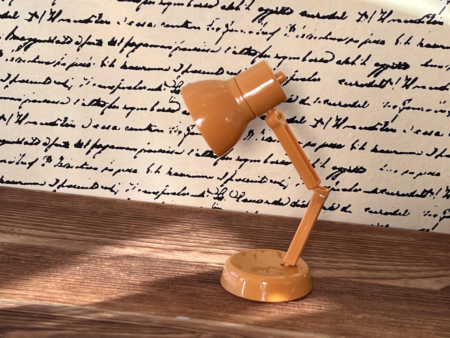 Dollhouse LED Table Lamp, 1:6 Scale Folding LED Plastic Reading Lamp __etsy:7665961486