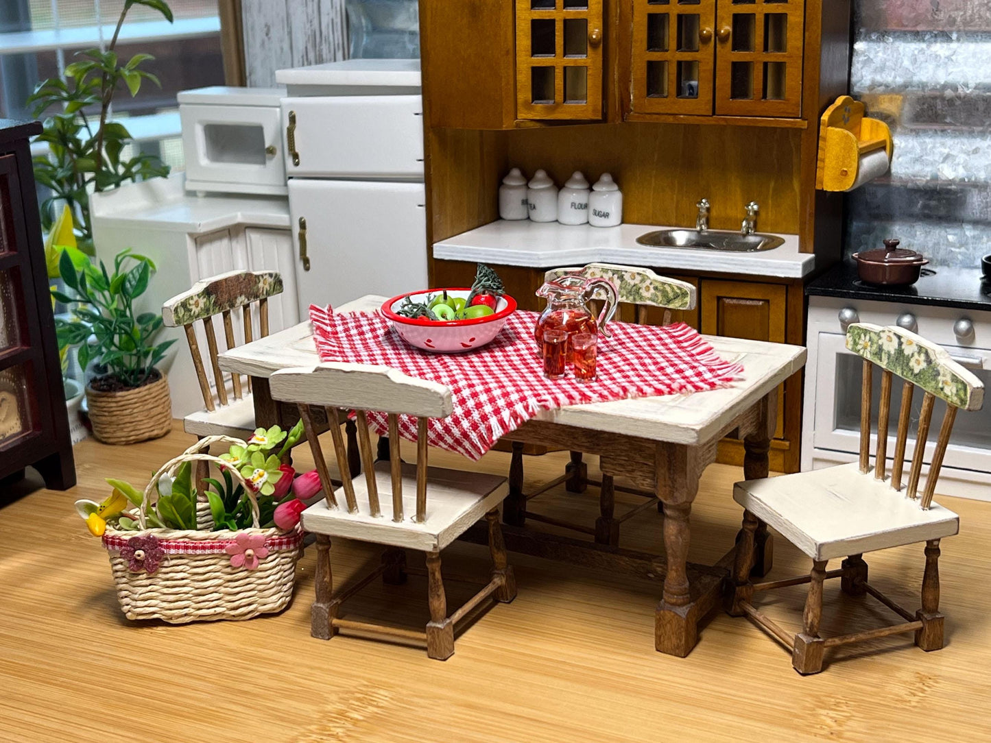 Dollhouse Miniature Dining Set – Distress Beige Table & 4 Chairs, 1:12 Scale __etsy:6555313784