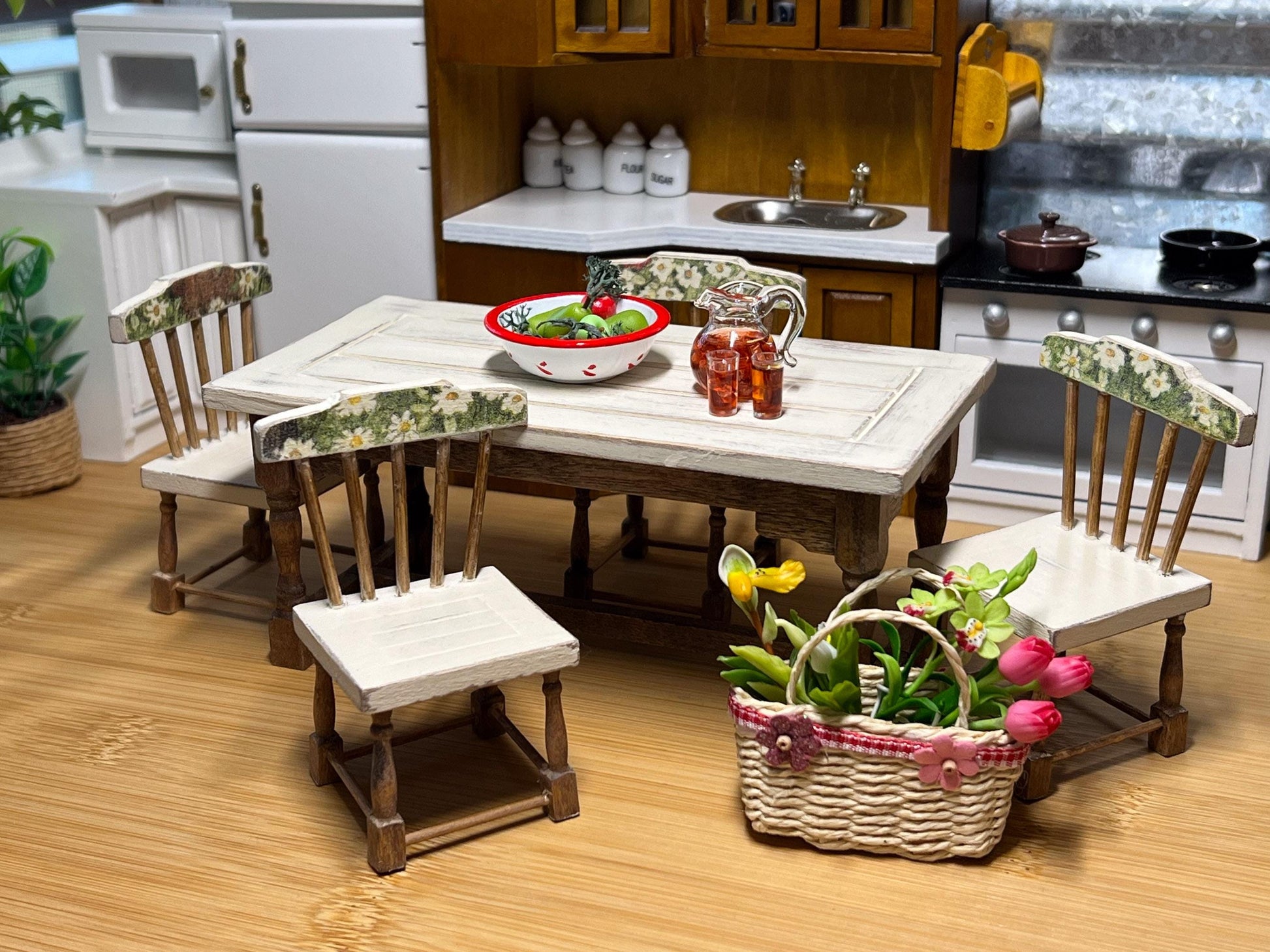 Dollhouse Miniature Dining Set – Distress Beige Table & 4 Chairs, 1:12 Scale __etsy:6603434569