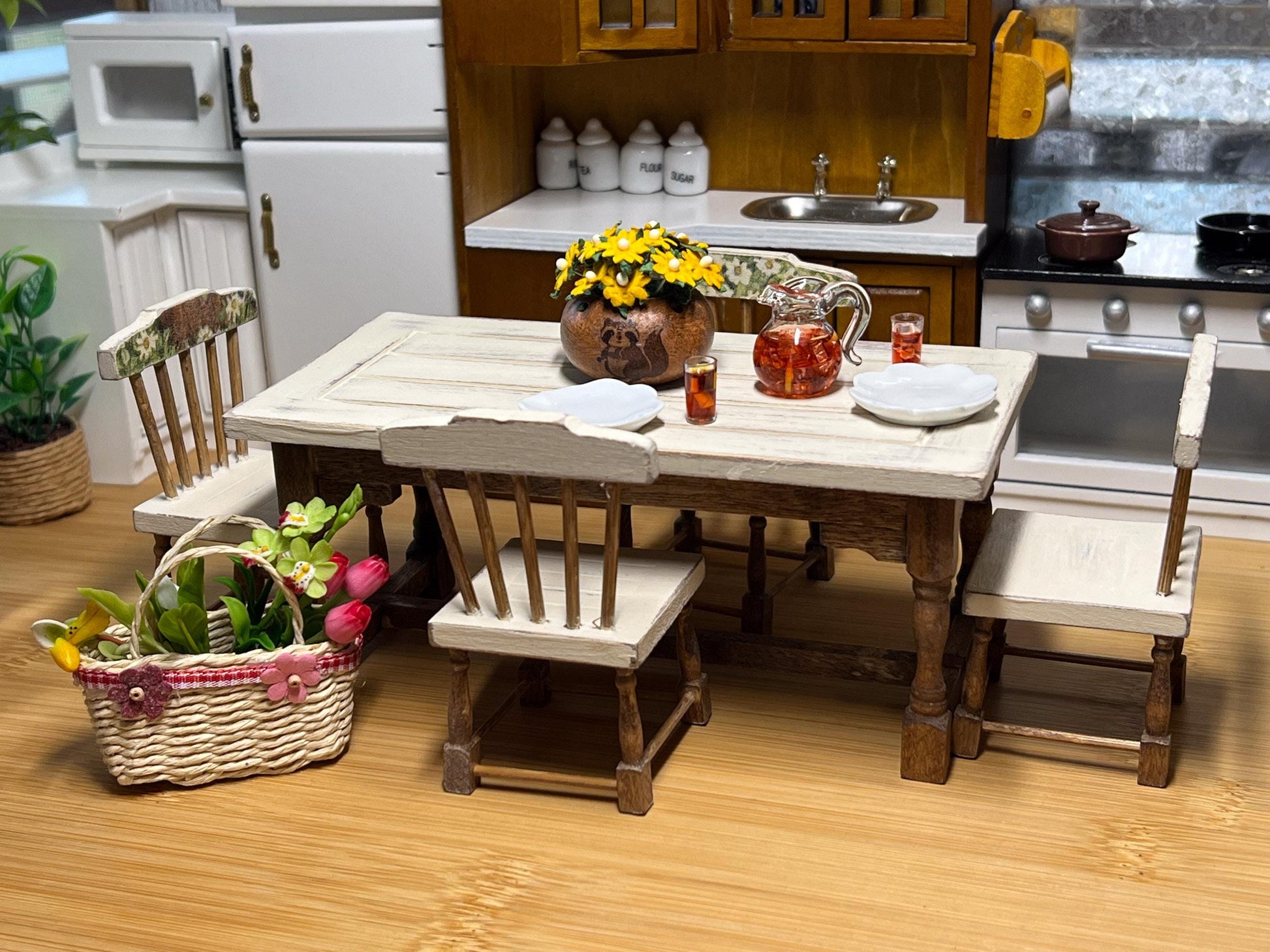 Dollhouse Miniature Dining Set – Distress Beige Table & 4 Chairs, 1:12 Scale __etsy:6555313810