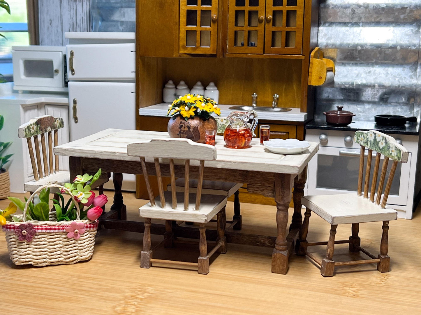 Dollhouse Miniature Dining Set – Distress Beige Table & 4 Chairs, 1:12 Scale __etsy:6603434679