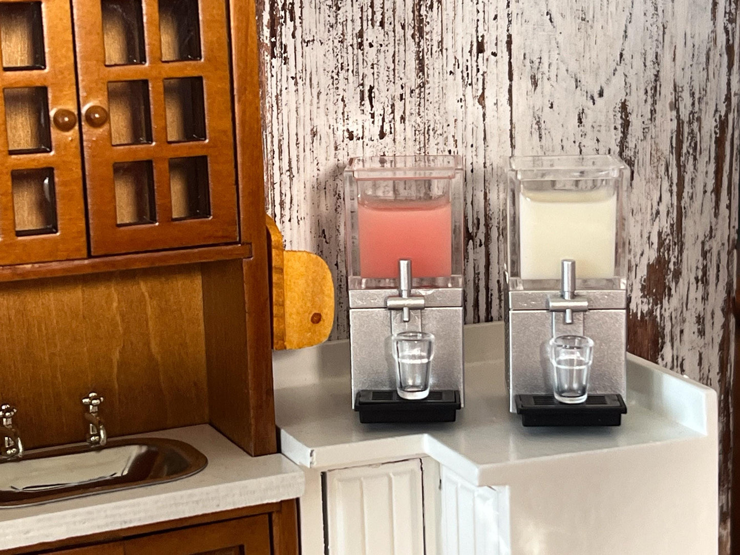 Dollhouse Miniature 1:12, 2 PC Set Juice Dispenser with Cup Filled with Like Lemonade or Fruit Juice, Restaurant Beverage Machine Dispenser __etsy:6382627694