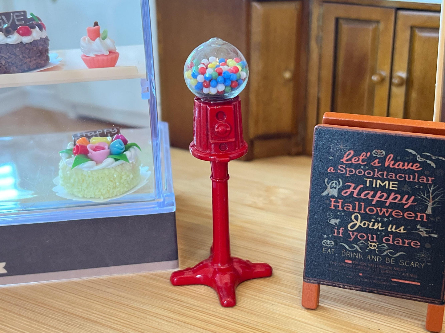 Dollhouse Miniature: Retro Red Gumball Machine with Glass Sphere __etsy:6461583851