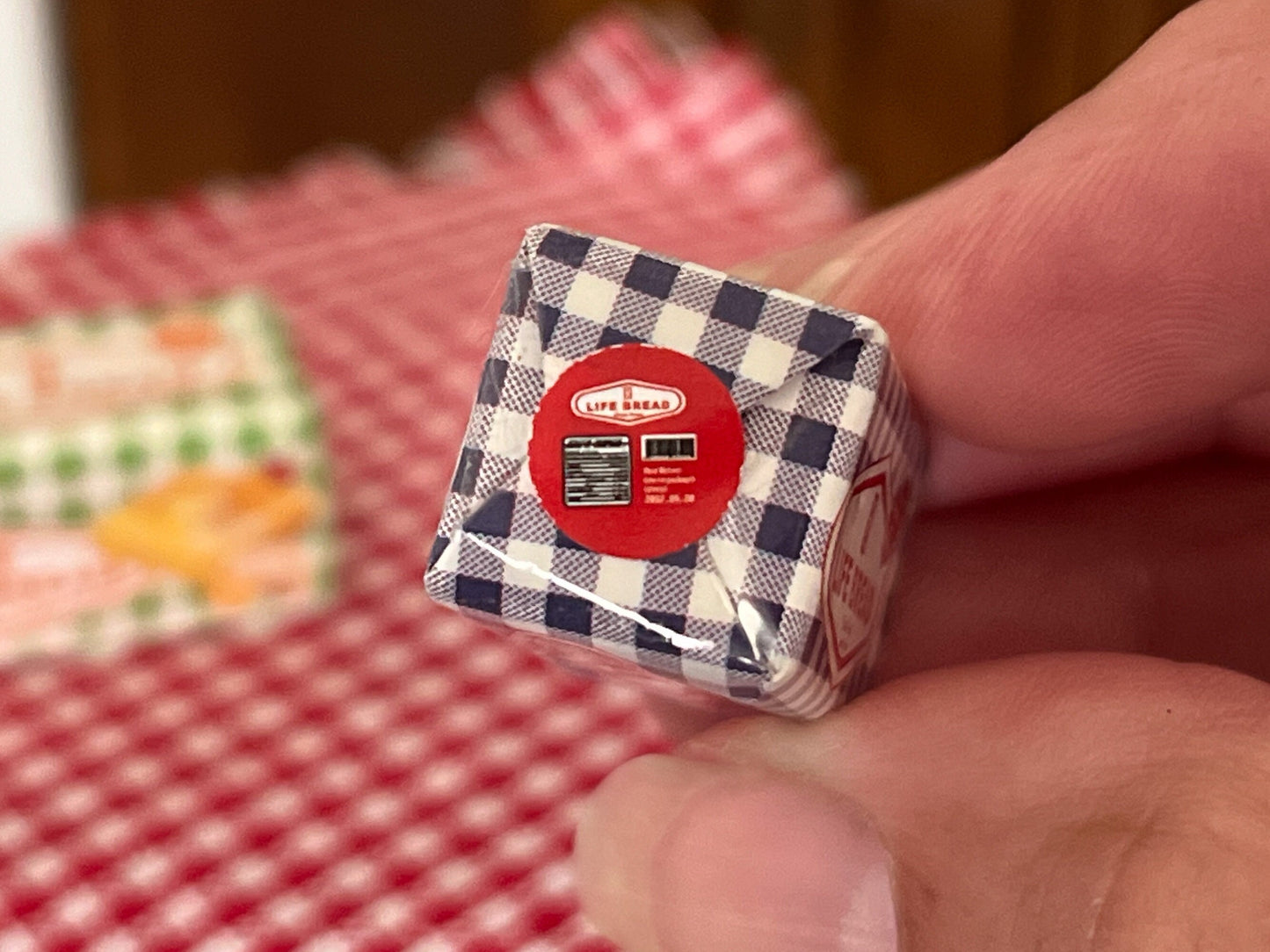 Dollhouse Miniature Sliced Bread 1 PC – 1:12 Scale Pretend Supermarket Food with Nutritional Label __etsy:6107606966