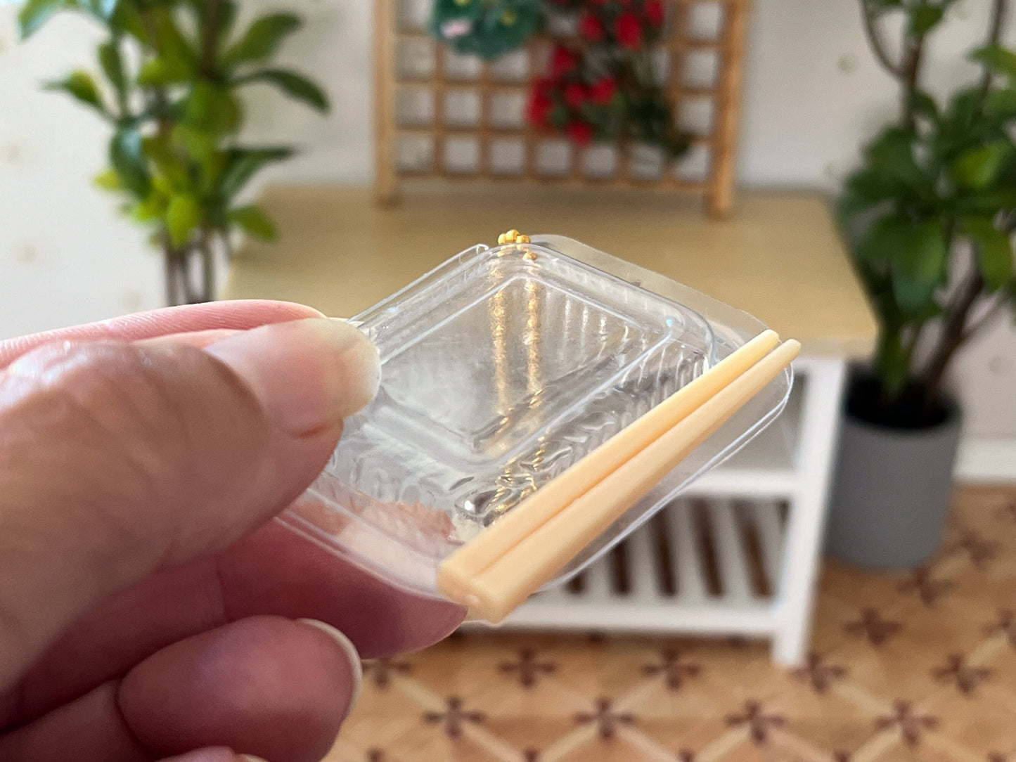 Dollhouse Miniature Take-Out Container – 1:12 Scale Dollhouse Food Accessory | With Chopsticks __etsy:6267071641