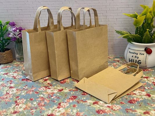 These 1:6 scale supermarket kraft shopping bags are lifelike design and so realistic; the workmanship is so incredible; you will be impressed. These bags would be a great accessory to any dollhouse kitchen. __etsy:5993230740