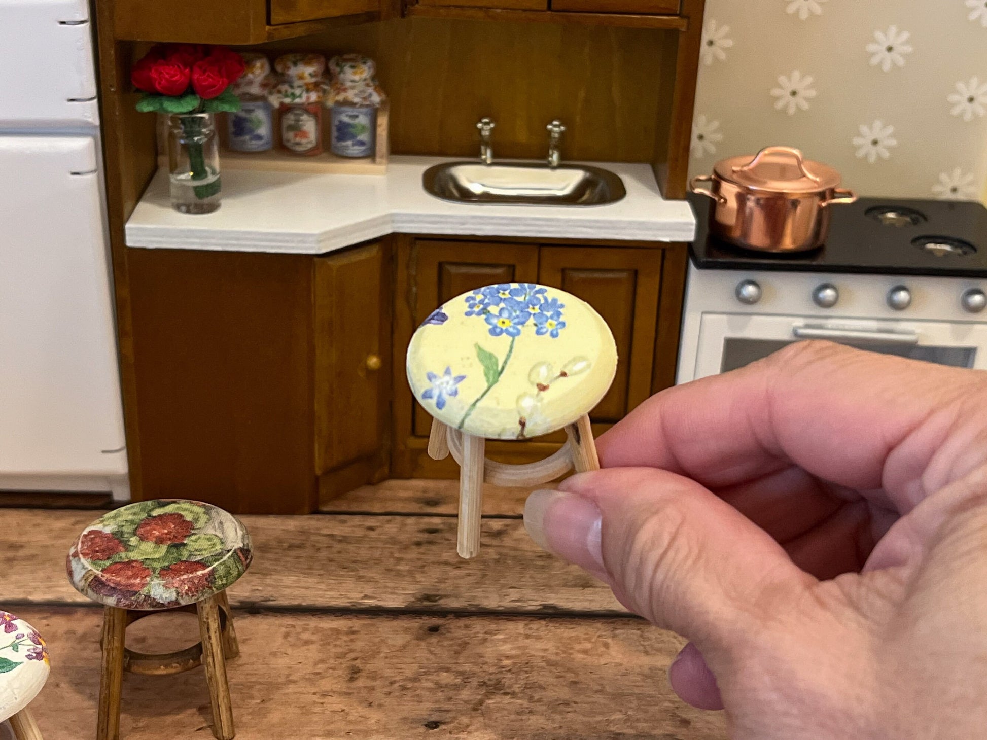 Handcrafted Miniature Round Stepping Stool – 1:12 Dollhouse Furniture __etsy:5671248268