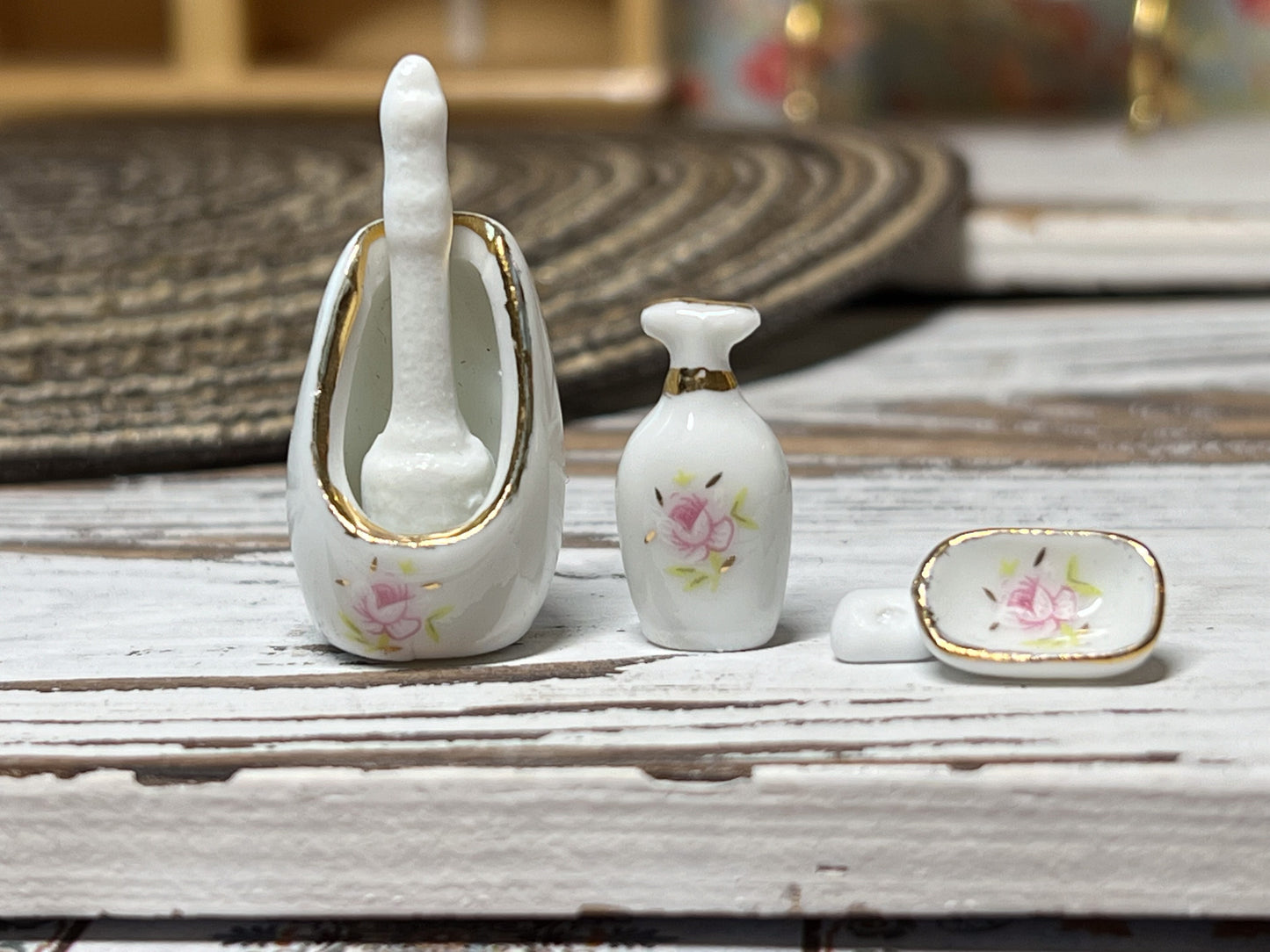 1:12 Scale Miniature Porcelain Bathroom Set – Pink Rose & Gold Dollhouse Accessories