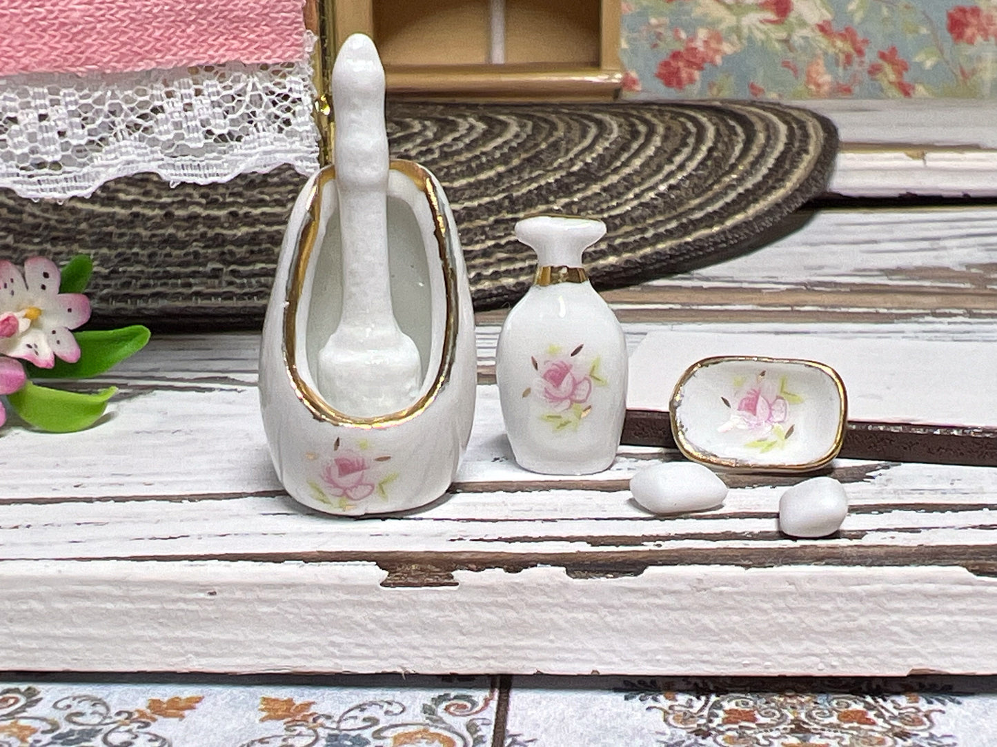 1:12 Scale Miniature Porcelain Bathroom Set – Pink Rose & Gold Dollhouse Accessories