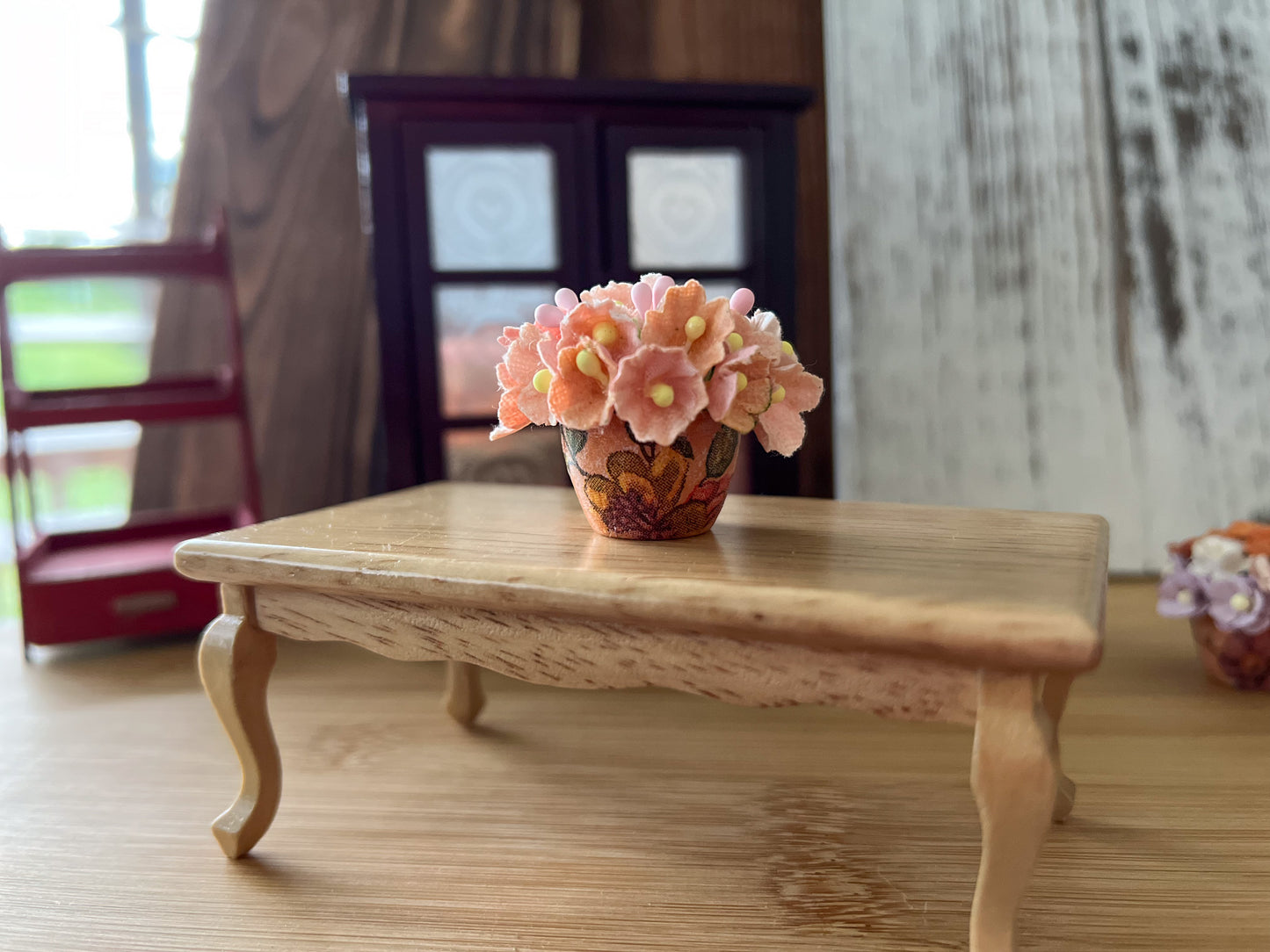 1:12 Scale Miniature Clay Pot with Paper Flowers – Dollhouse Floral Centerpiece