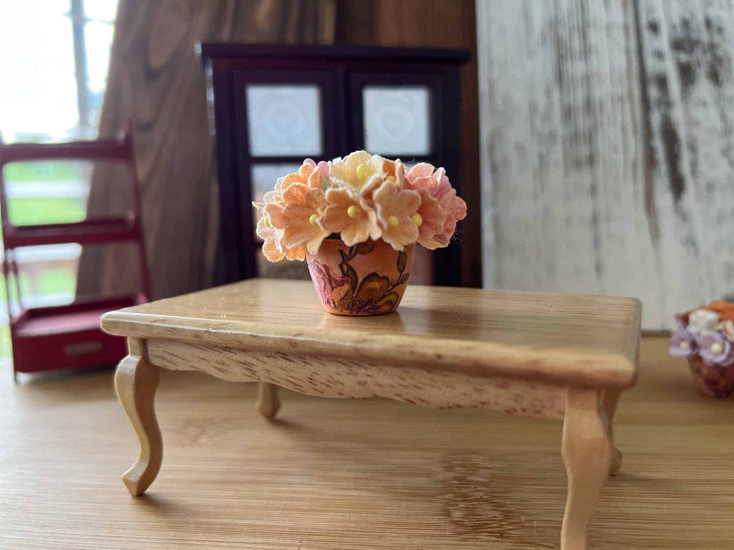 1:12 Scale Miniature Clay Pot with Paper Flowers – Dollhouse Floral Centerpiece