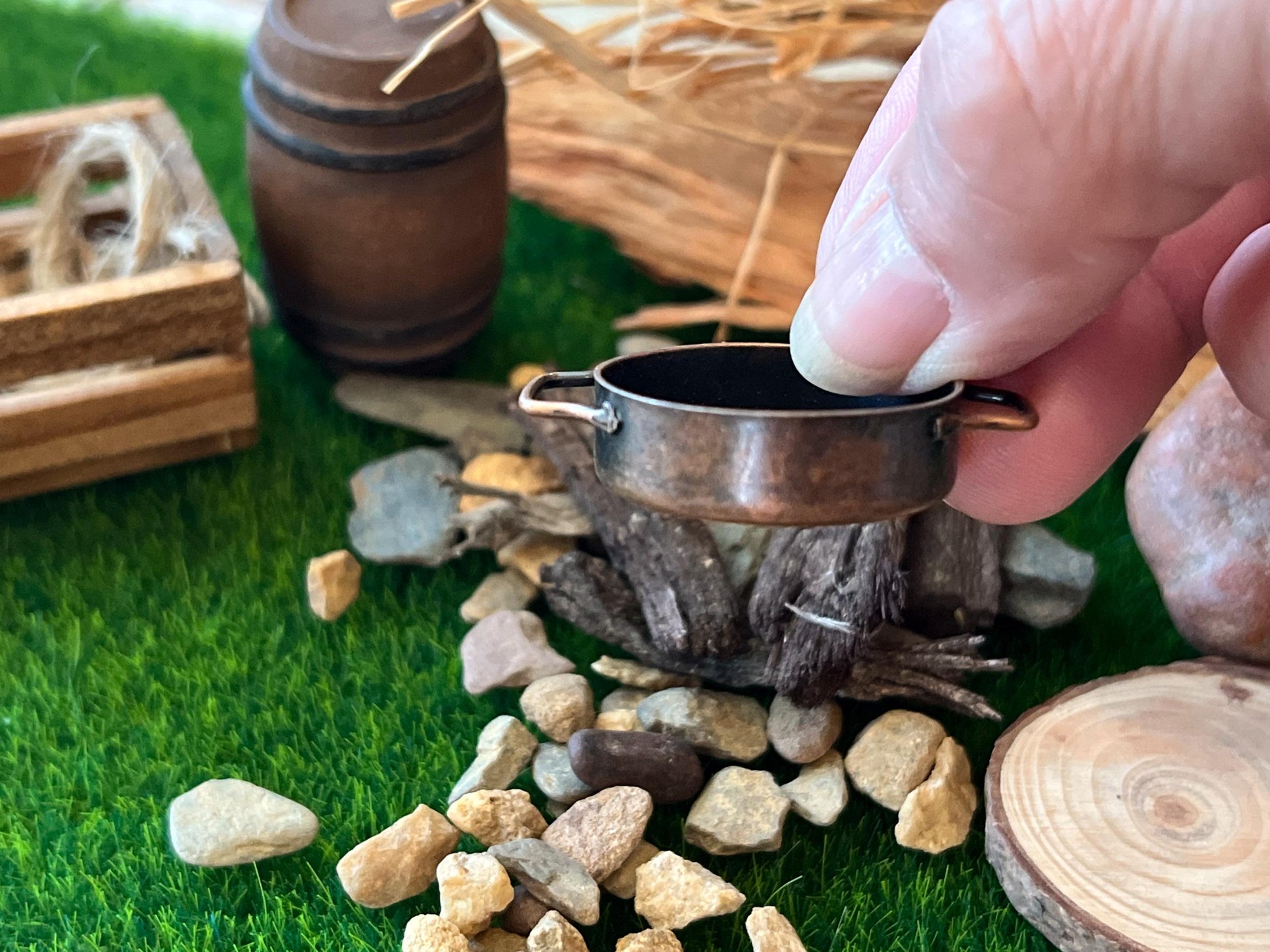 Miniature Aged Copper Pan 1:12 Scale Dollhouse Kitchen Decor __etsy:7924125824
