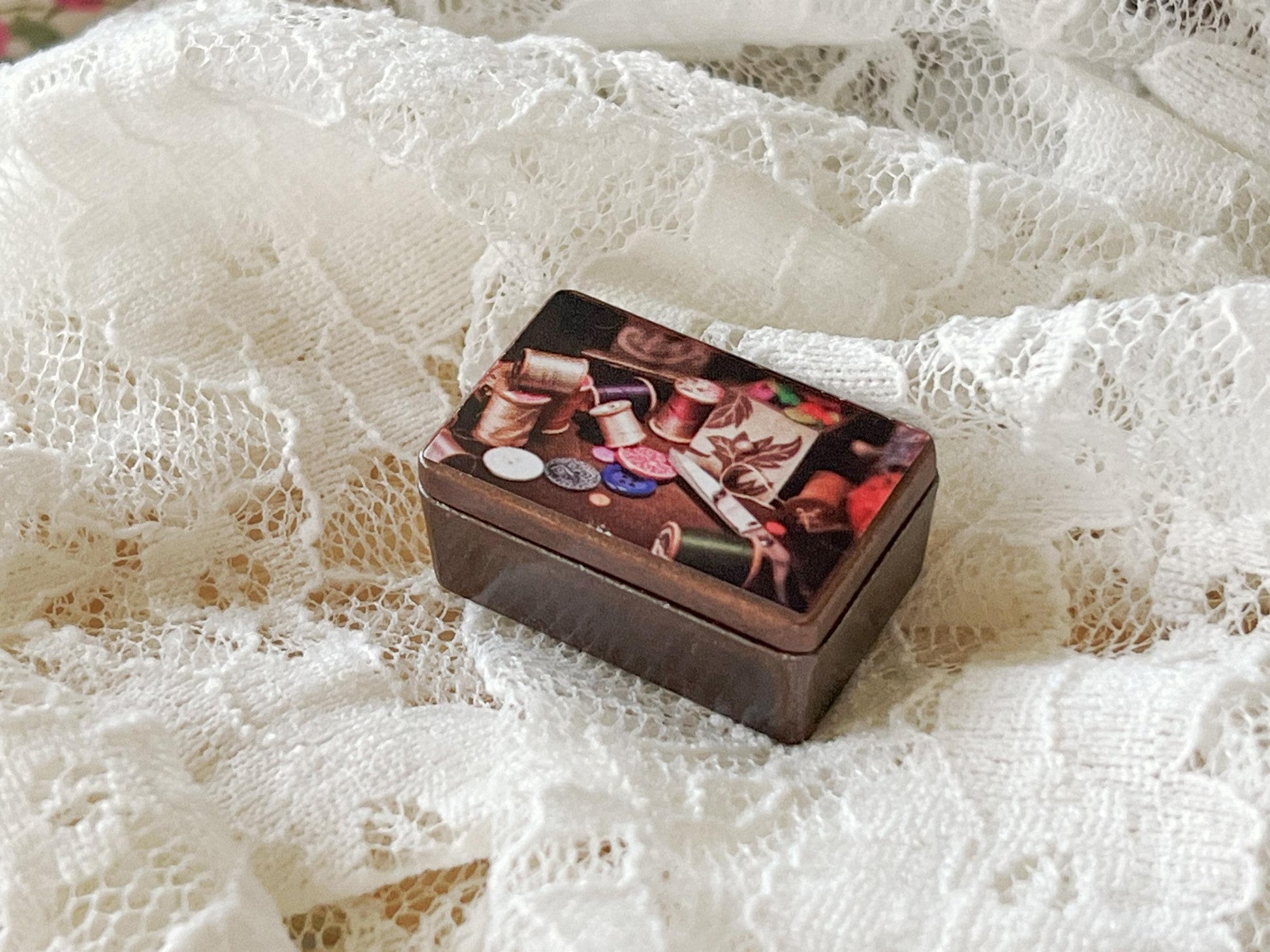 Miniature Antique Sewing Tin Box 1:12 Scale –  Dollhouse Sewing Room Accessory with Contents __etsy:6968849257