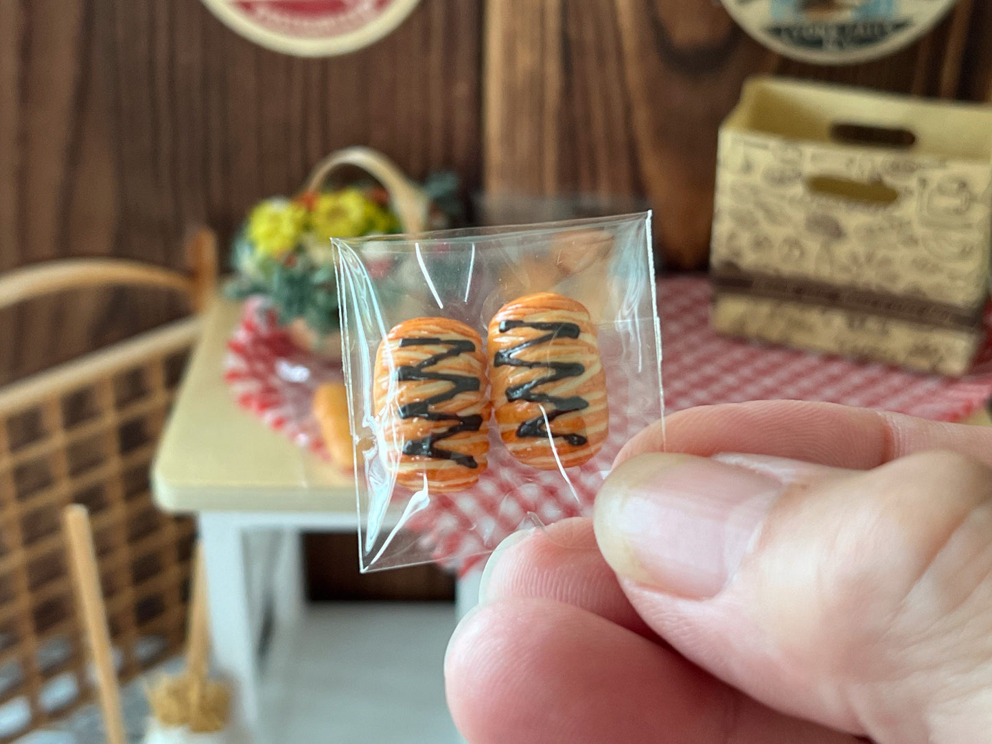 Miniature Bakery Bag Set 1:12 Scale - Dollhouse Cookies, Bread, Danishes & Cinnamon Rolls __etsy:6288811659