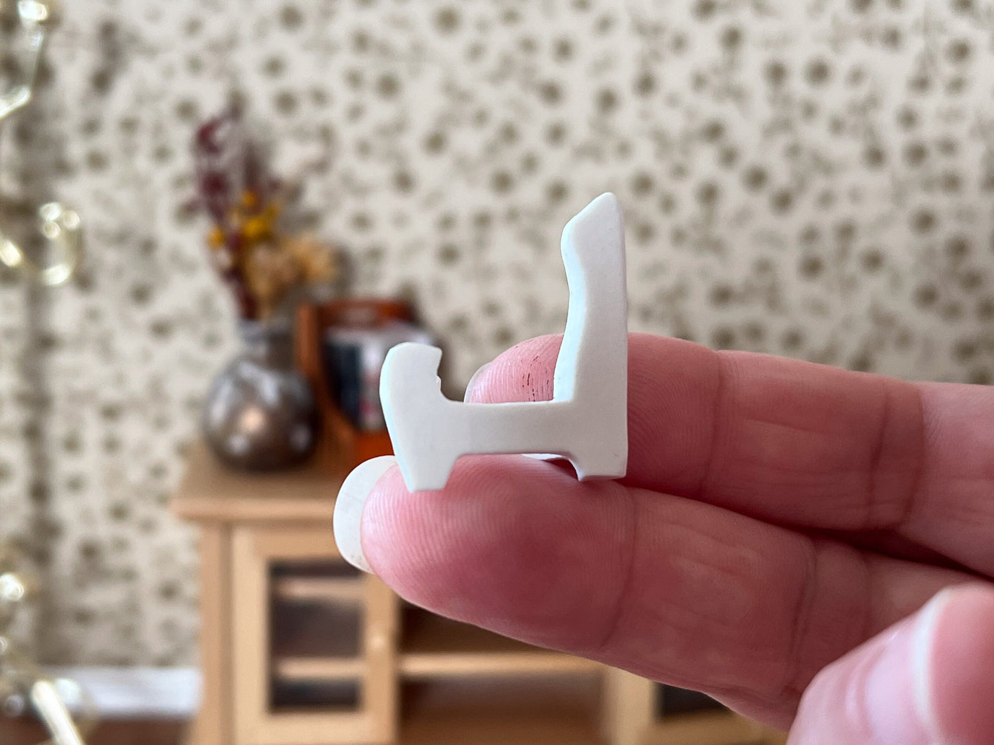 Miniature Ceramic Plate Stand – 1:12  Scale White Display Stand for Dollhouse Plates or Trays __etsy:5860338771