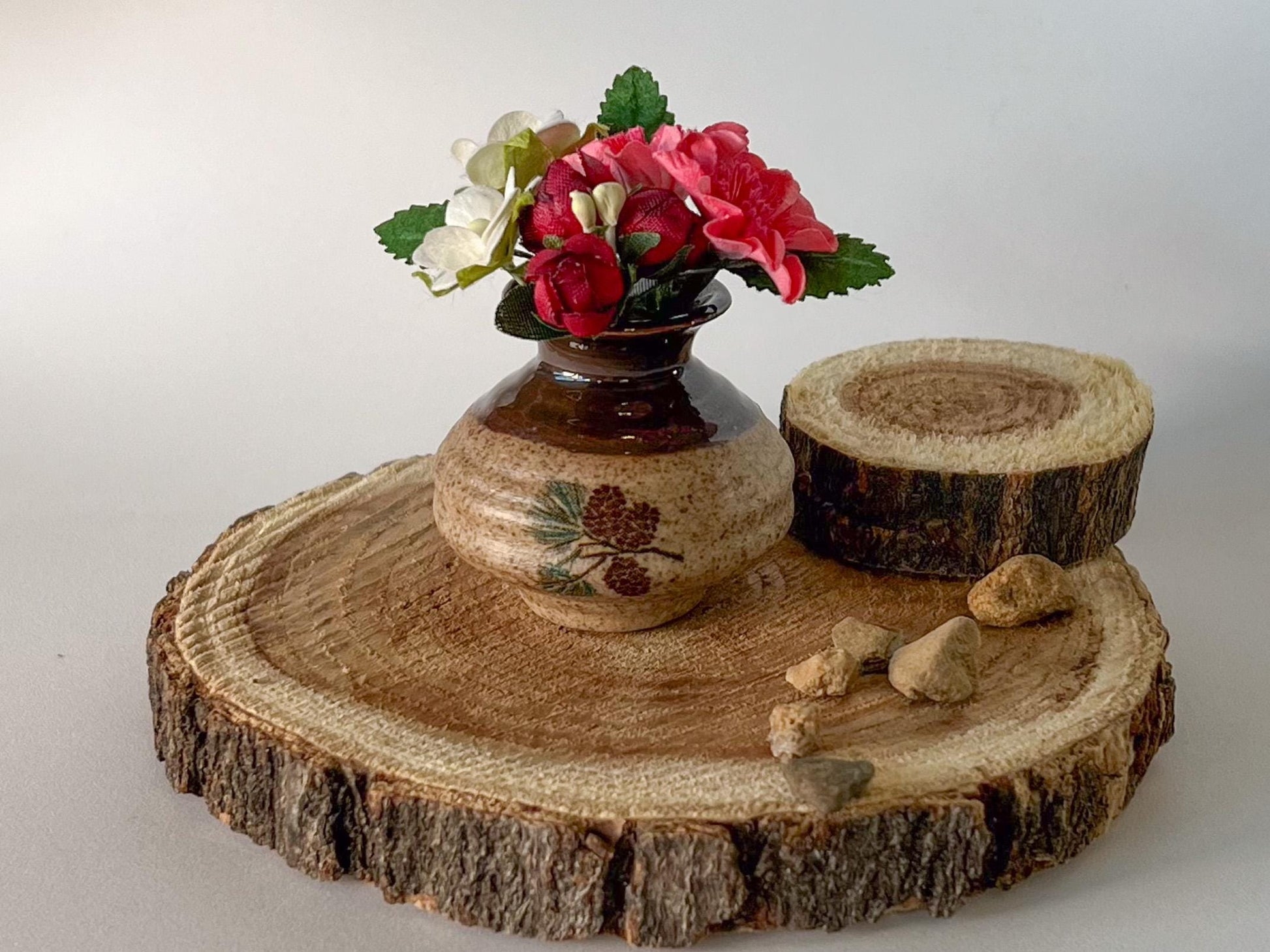 Miniature Ceramic Vase – 1:6 Scale Dollhouse Spring Floral Decor __etsy:6964839084