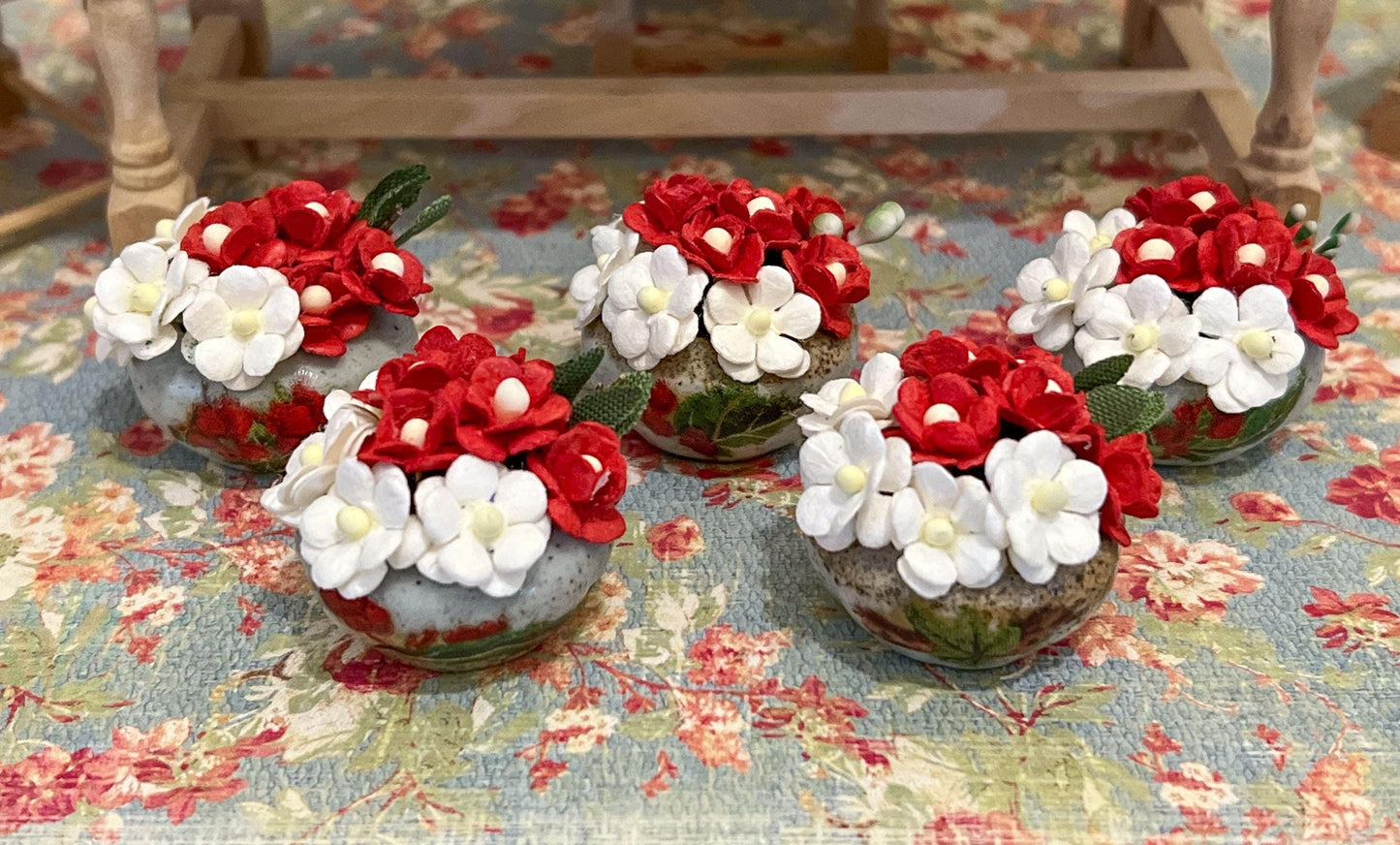 Miniature Ceramic Vase 1:12 Scale, Dollhouse Table Decor with Red & White Flowers __etsy:7322137033