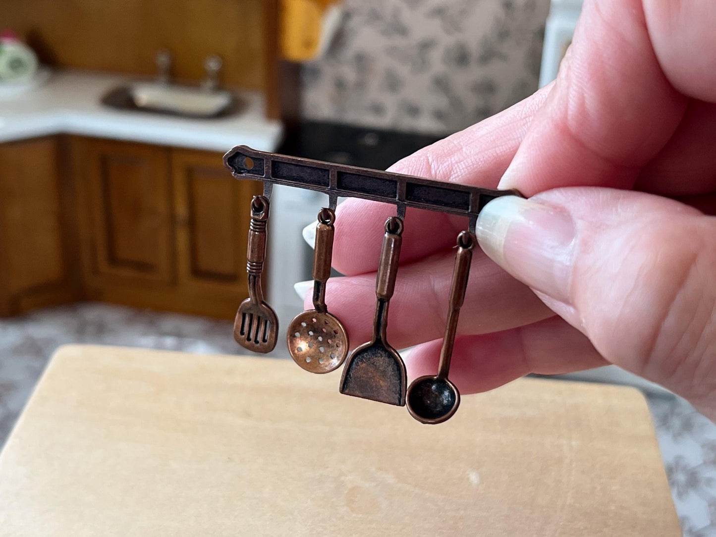 Miniature Copper Kitchen Utensil Set 1:12 Scale – 4 PC Dollhouse Cooking Set with Rack __etsy:6834481404