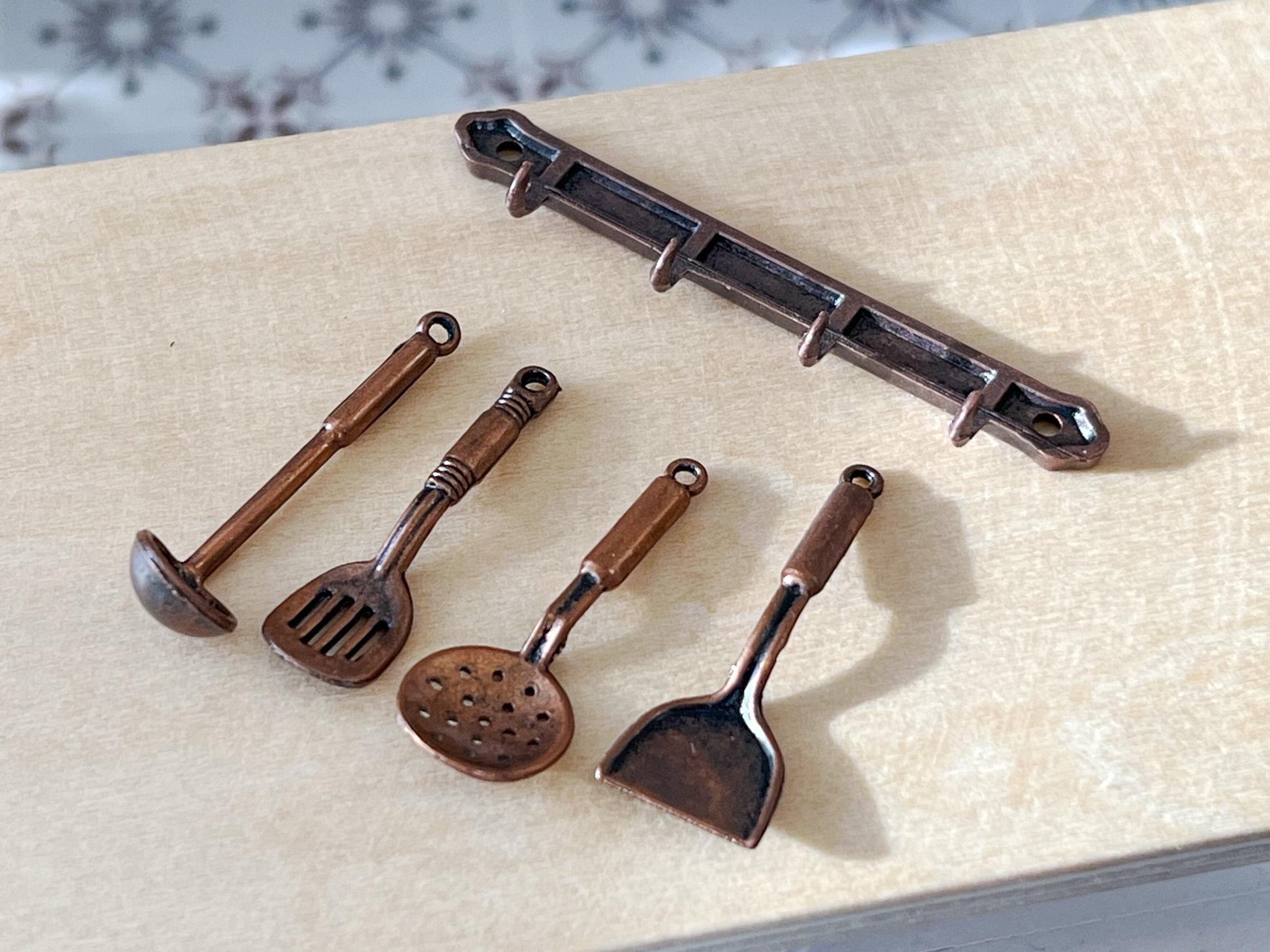 Miniature Copper Kitchen Utensil Set 1:12 Scale – 4 PC Dollhouse Cooking Set with Rack __etsy:6834479018