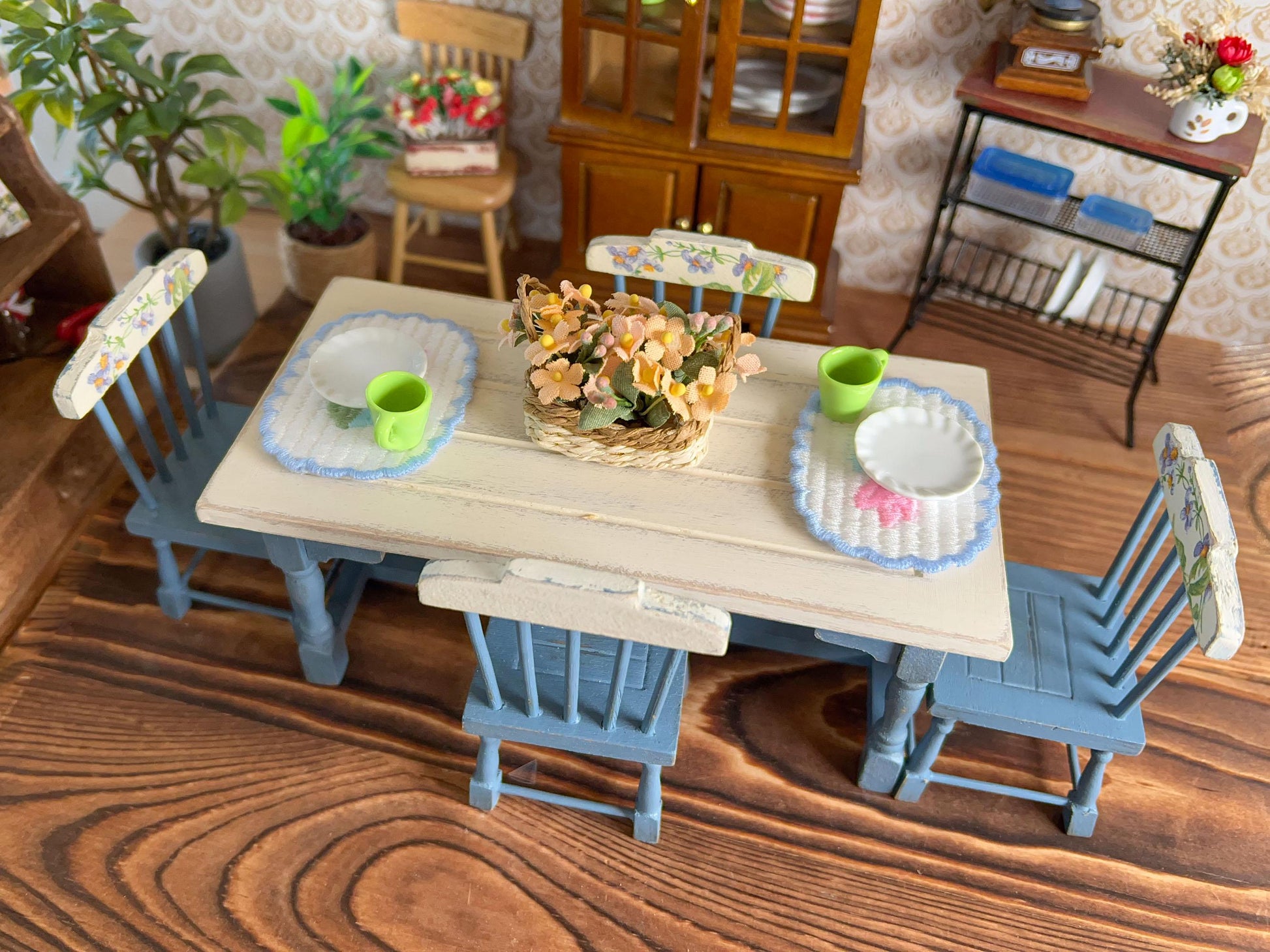 Miniature Dining Room Set 1:12 Scale – Blue Distressed Table & Chairs for Dollhouses __etsy:7626092387