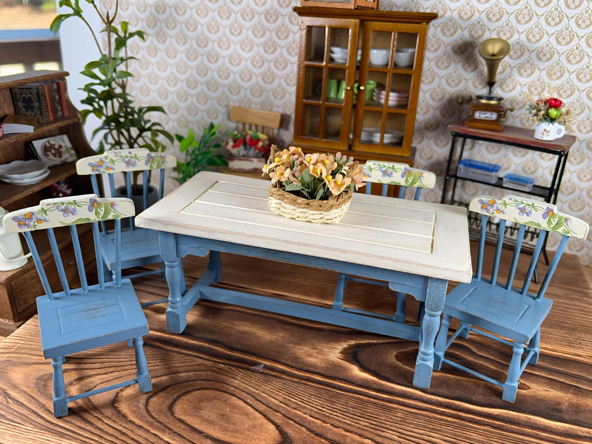 Miniature Dining Room Set 1:12 Scale – Blue Distressed Table & Chairs for Dollhouses __etsy:7626092385