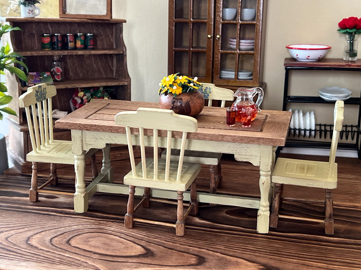 Miniature Dining Room Set – 1:12 Scale, Dollhouse Distressed Yellow Table & Chair Furniture __etsy:6827338612