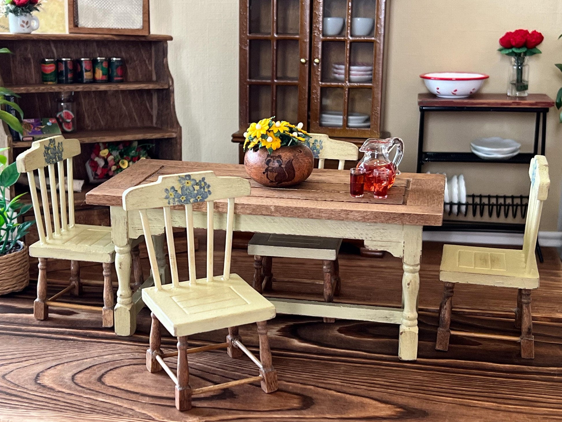 Miniature Dining Room Set – 1:12 Scale, Dollhouse Distressed Yellow Table & Chair Furniture __etsy:6875313241