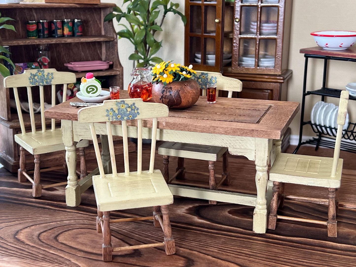 Miniature Dining Room Set – 1:12 Scale, Dollhouse Distressed Yellow Table & Chair Furniture __etsy:6827338690