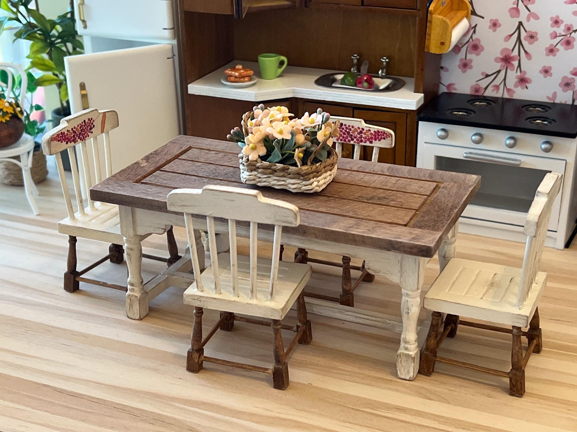 Miniature Dining Room Set 1:12 Scale – Dollhouse Furniture - Beige Distressed Table & Chairs __etsy:7999104712