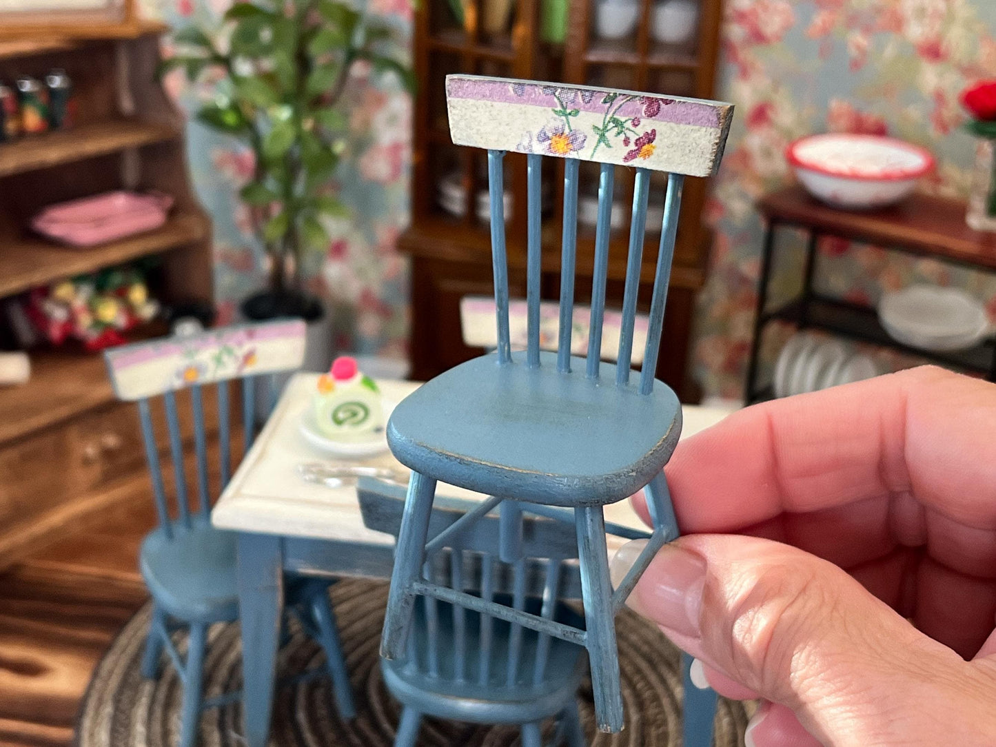 Miniature Dining Room Set 1:12 Scale - Dollhouse Furniture Blue Distress Table & Chairs __etsy:6827479392