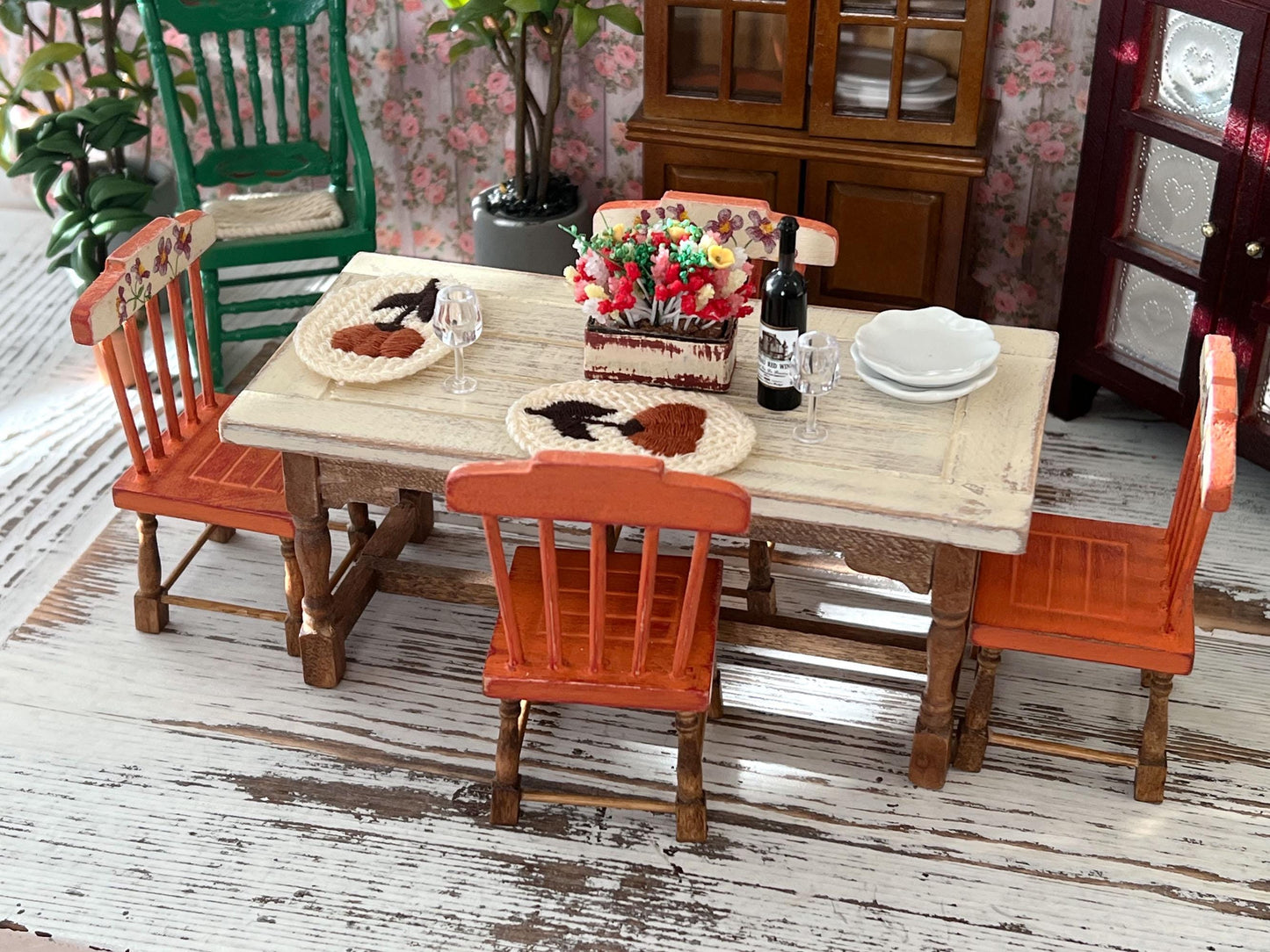 Miniature Dining Room Set – 1:12 Scale, Dollhouse Furniture Distressed Table & Chairs __etsy:7148258582