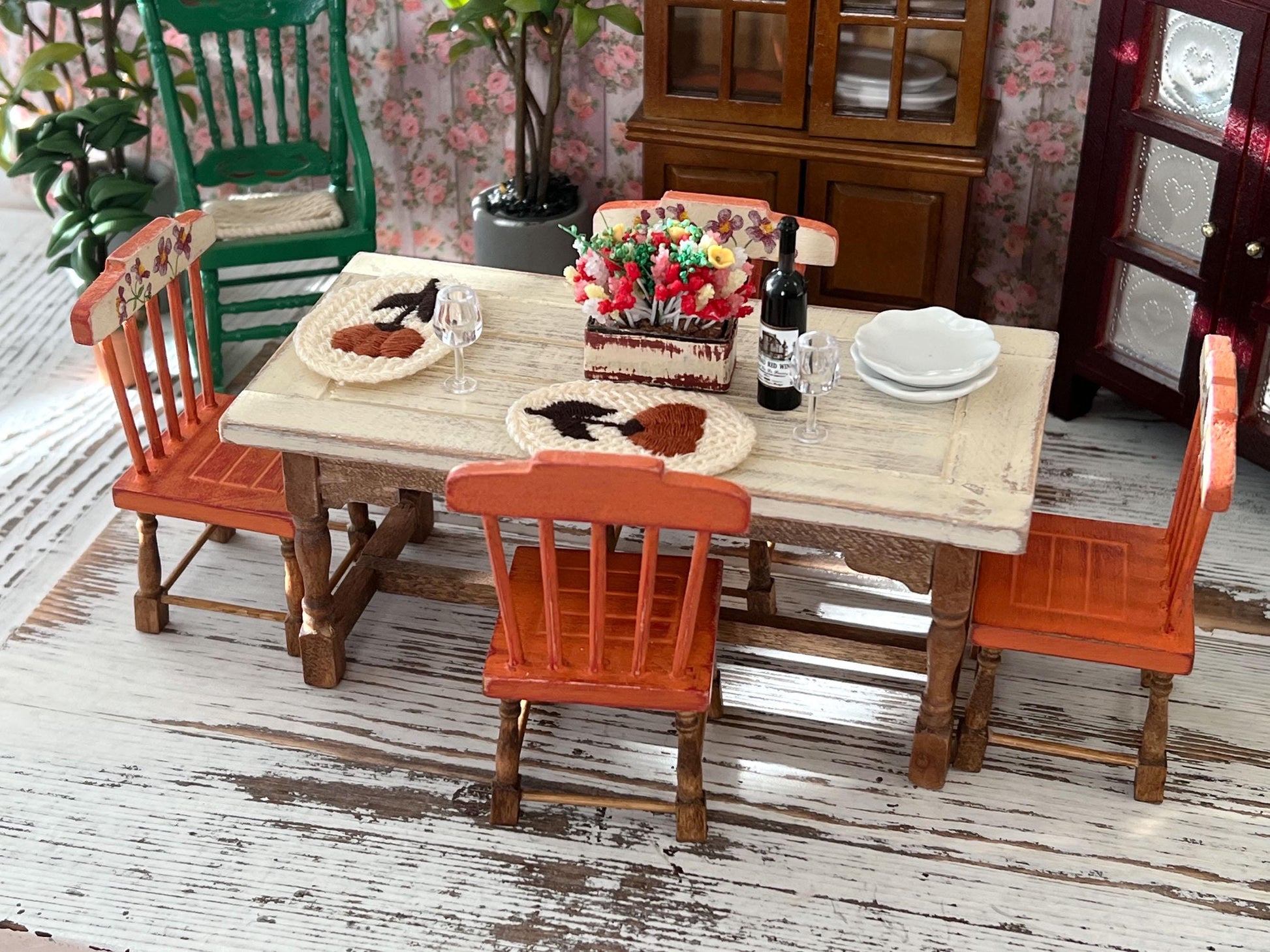 Miniature Dining Room Set – 1:12 Scale, Dollhouse Furniture Distressed Table & Chairs __etsy:7148258582
