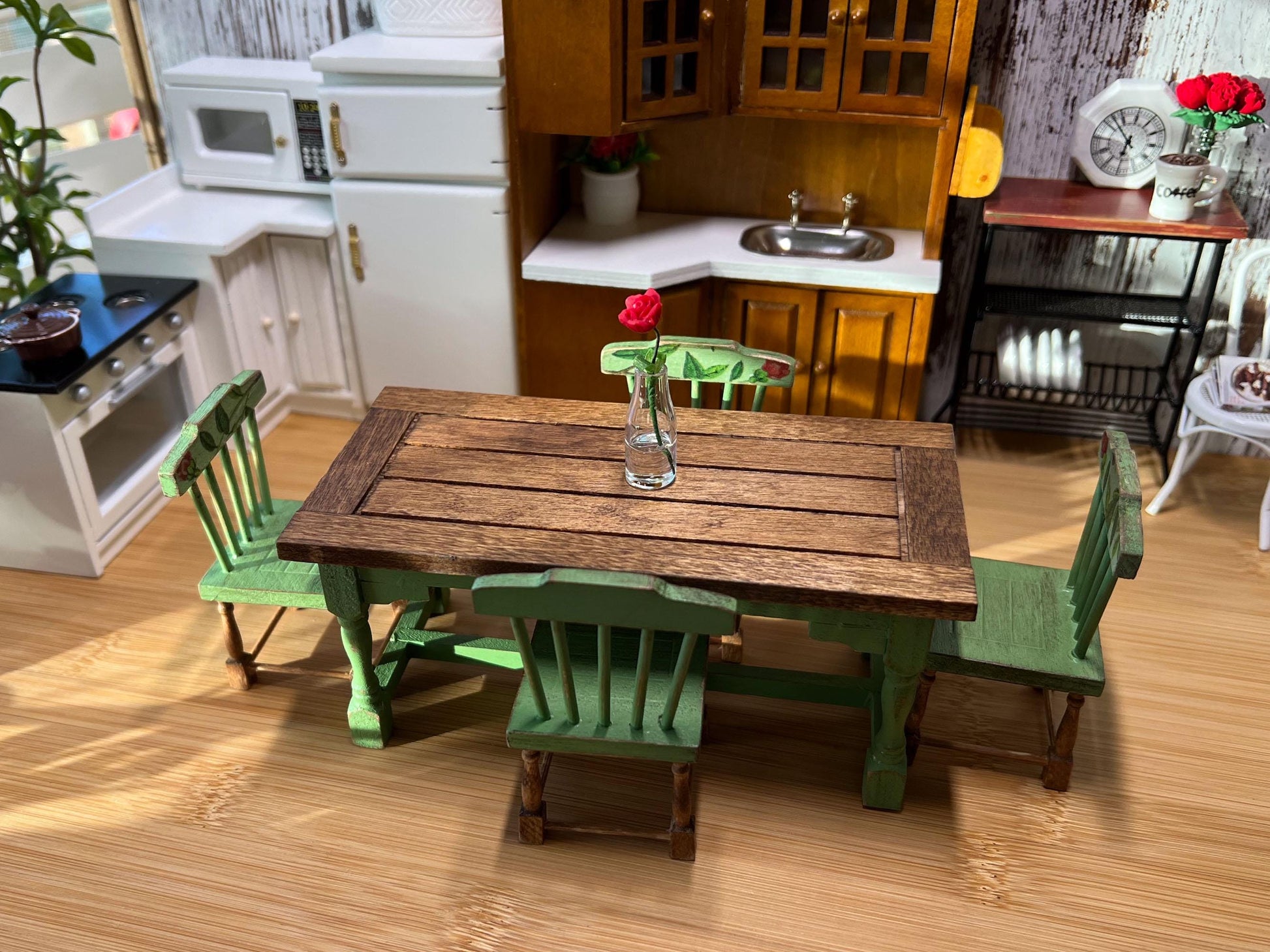 Miniature Dining Room Set 1:12 Scale – Dollhouse Furniture Green Distressed Table & Chairs __etsy:6440598128