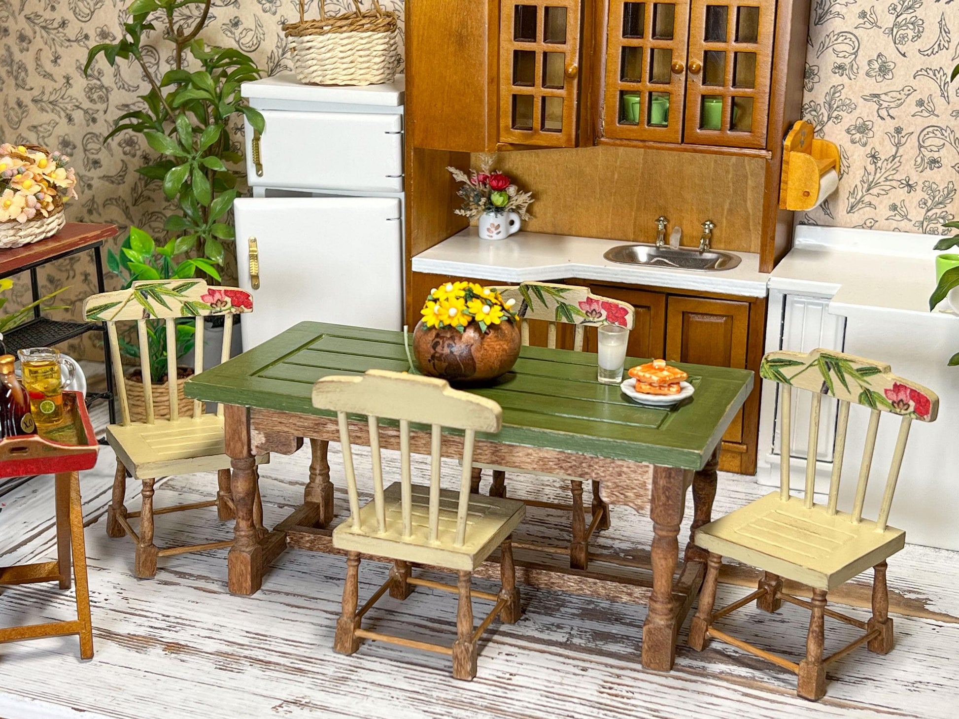 Miniature Dining Room Set 1:12 Scale – Dollhouse Yellow/Green Distressed Table & Chairs __etsy:7798701416