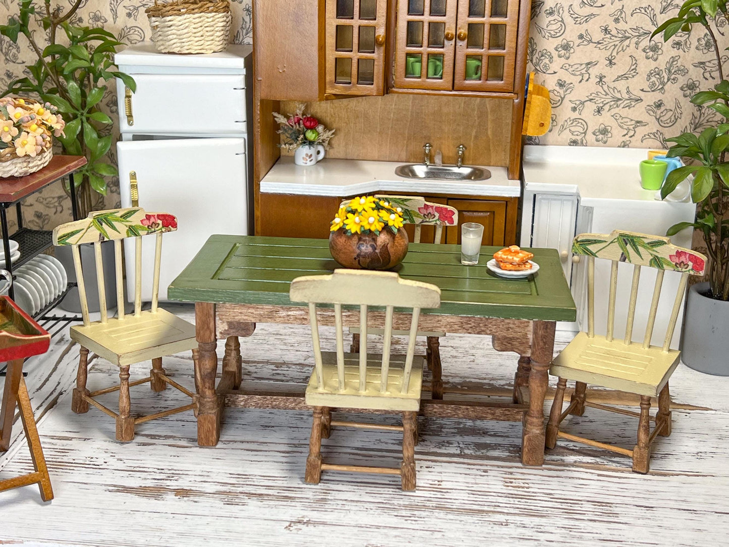 Miniature Dining Room Set 1:12 Scale – Dollhouse Yellow/Green Distressed Table & Chairs __etsy:7798701402