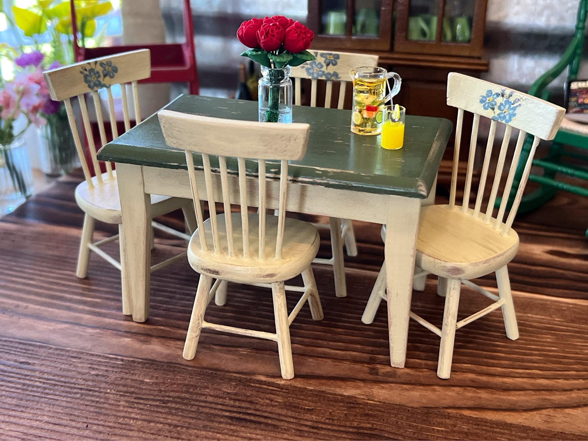 Miniature Dining Set 1:12 Scale – Dollhouse Furniture Distressed Country Table & Chairs __etsy:5928594588