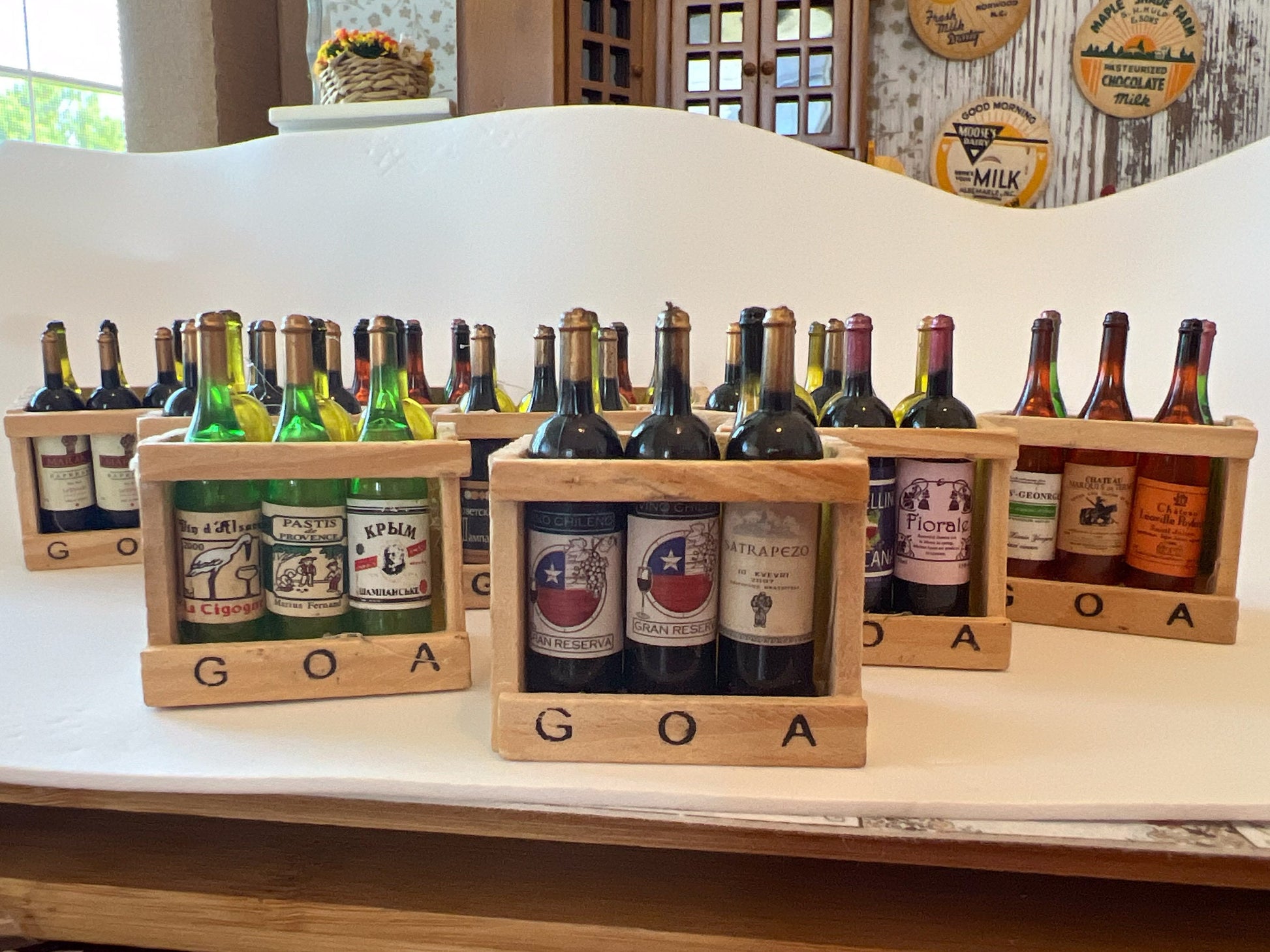 Miniature Dollhouse Wine Crate – 1:12 Scale - 6 Bottle Wooden Case – Random Style Refrigerator Magnet __etsy:6230402298