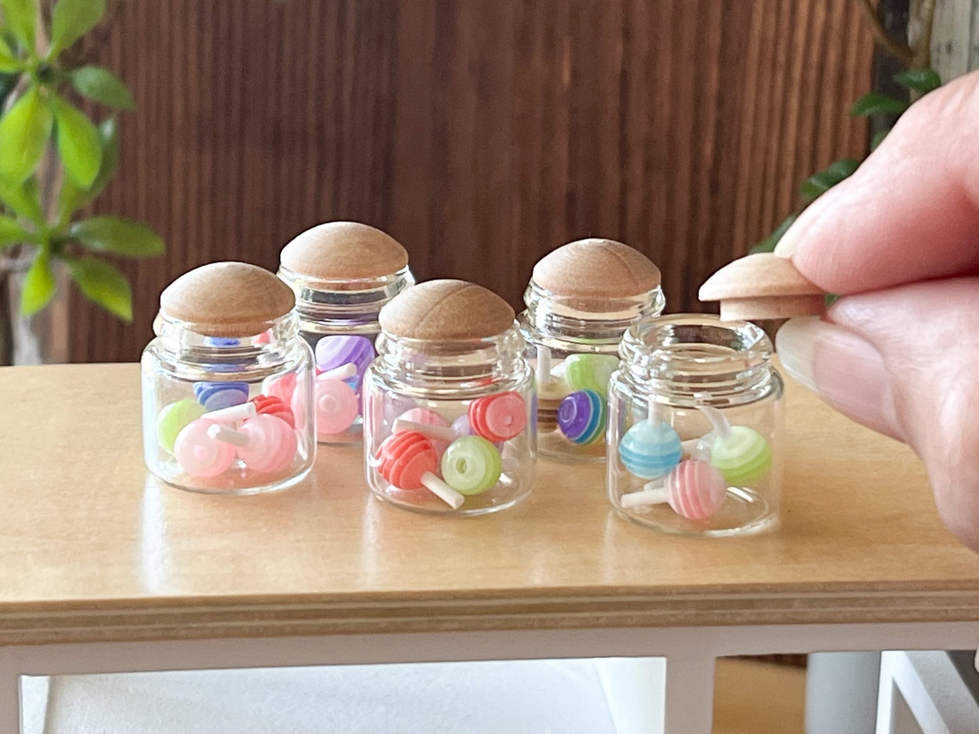 Miniature Glass Candy Jar – 1:12 Scale - Dollhouse Glass Jar with 5 Mini Lollipops __etsy:6326649852