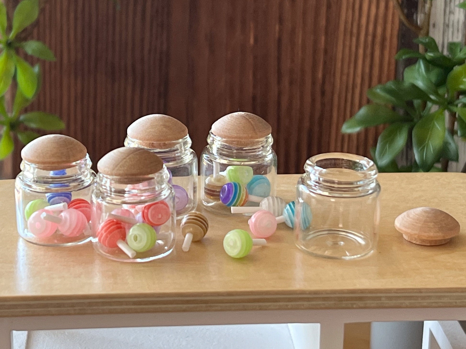 Miniature Glass Candy Jar – 1:12 Scale - Dollhouse Glass Jar with 5 Mini Lollipops __etsy:6326649854