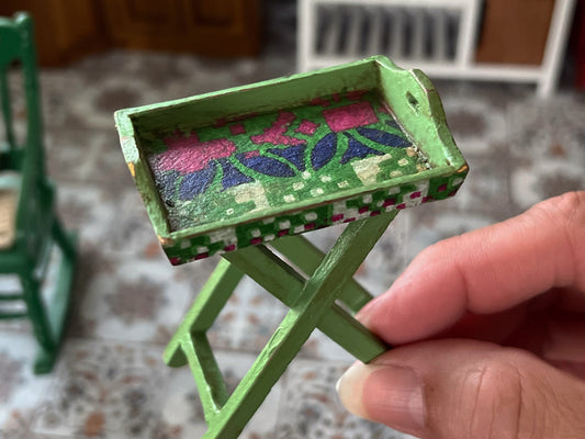 Miniature Green TV Tray – 1:12 Scale - Hand Painted - Dollhouse Home Decor __etsy:5800748822